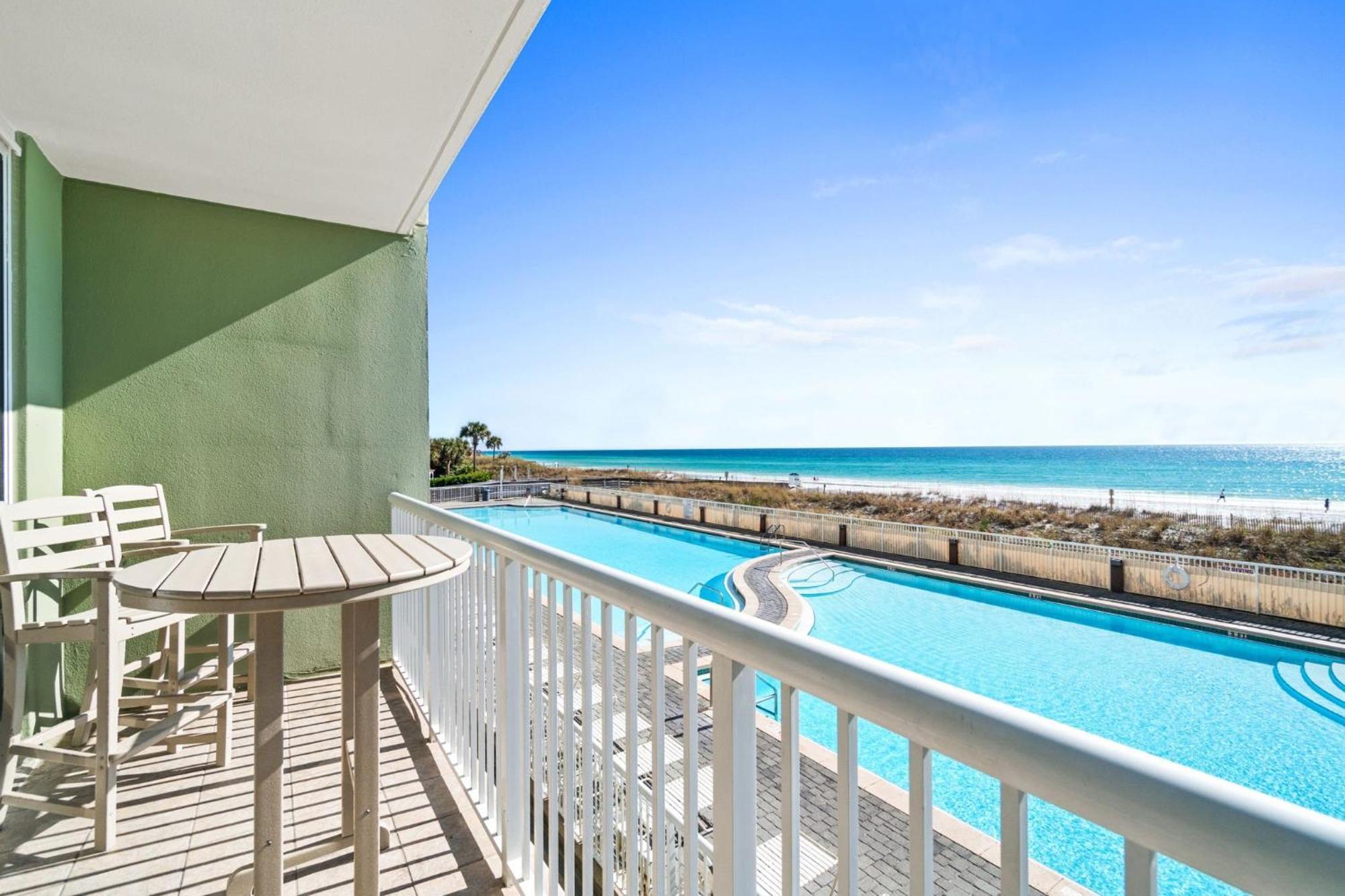 Front, No Worries, Happy 208, Free Activities Included! Apartment *