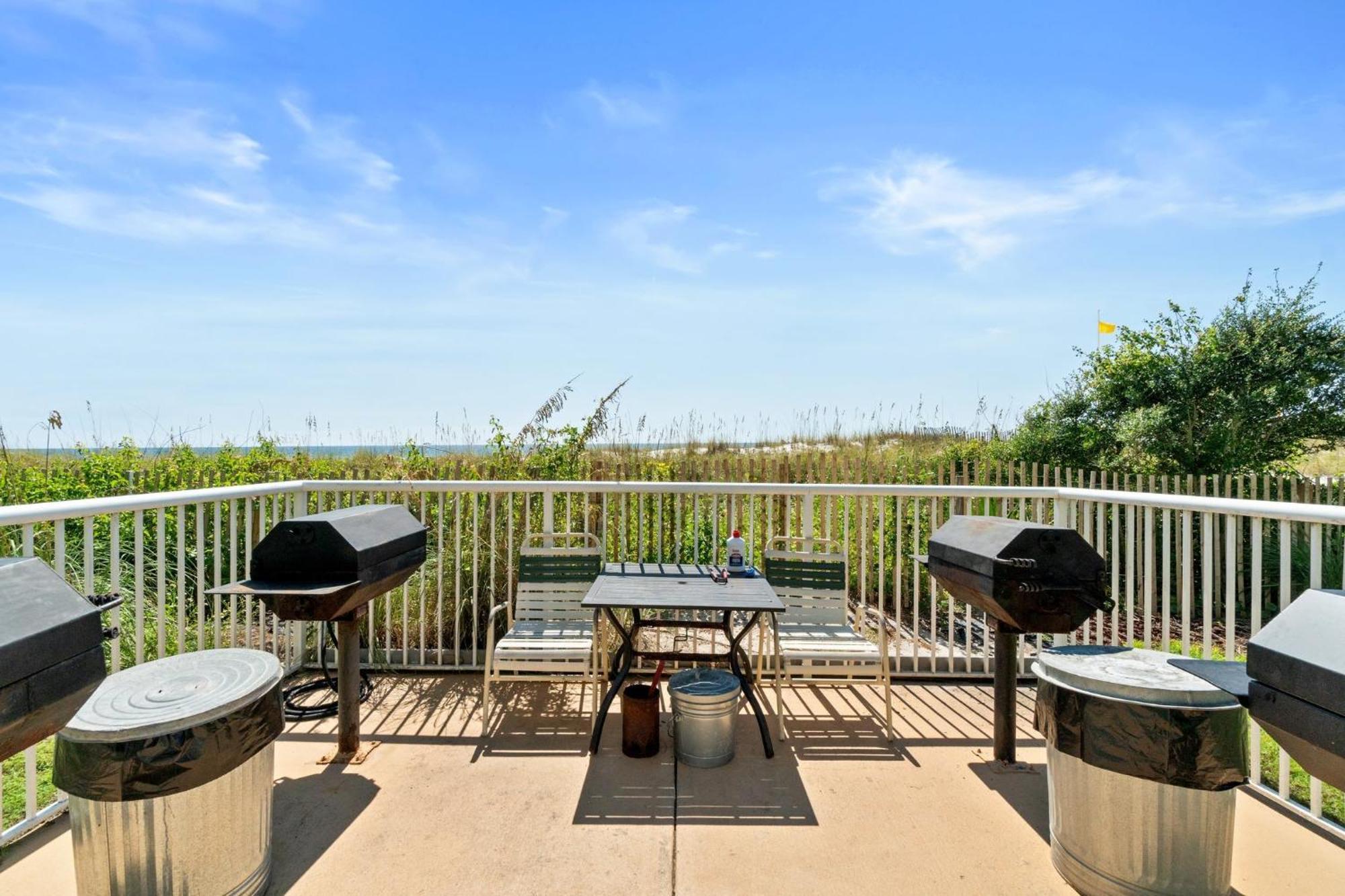 Apartment Front, Gone Coastal 511, Free Activities Included! Fort Walton Beach