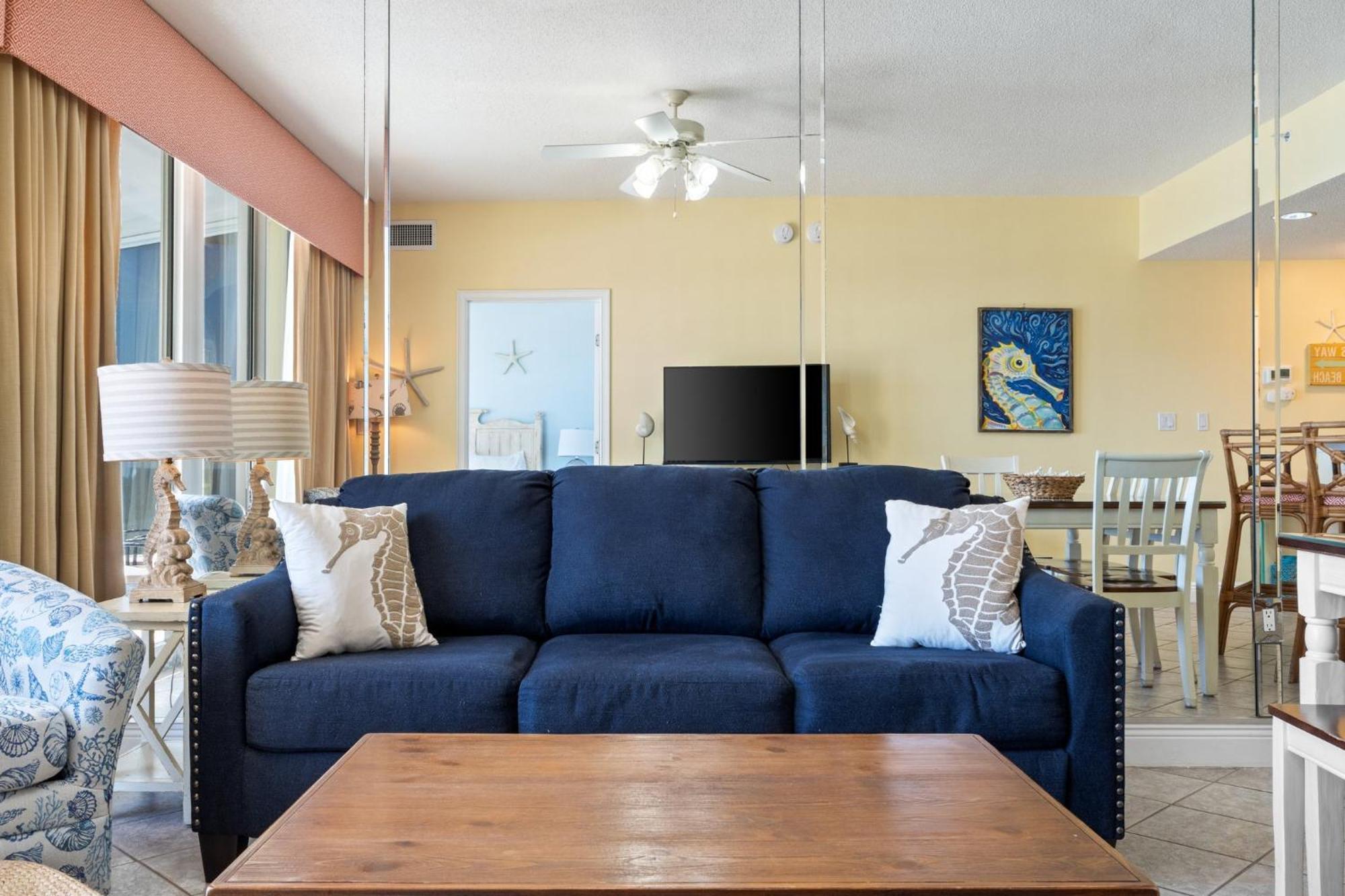 Apartment Front, Gone Coastal 511, Free Activities Included! Fort Walton Beach