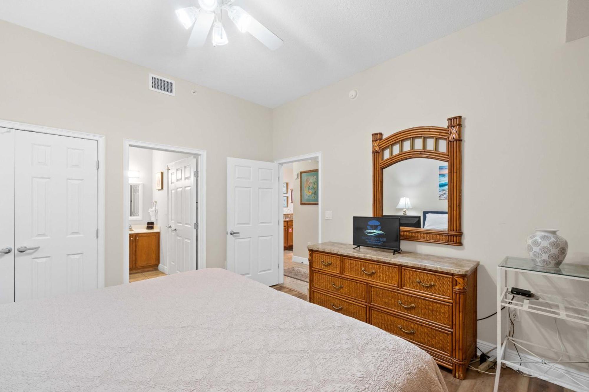 Gorgeous Dolphin Delight 616, Penthouse, Free Activities Included! * Fort Walton Beach