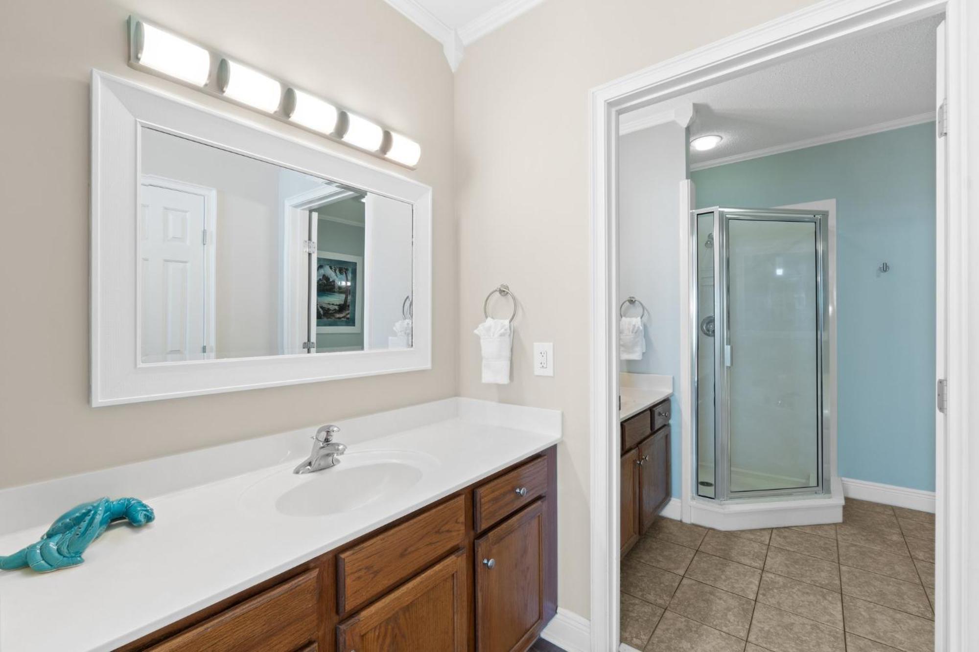 Gorgeous Dolphin Delight 616, Penthouse, Free Activities Included!