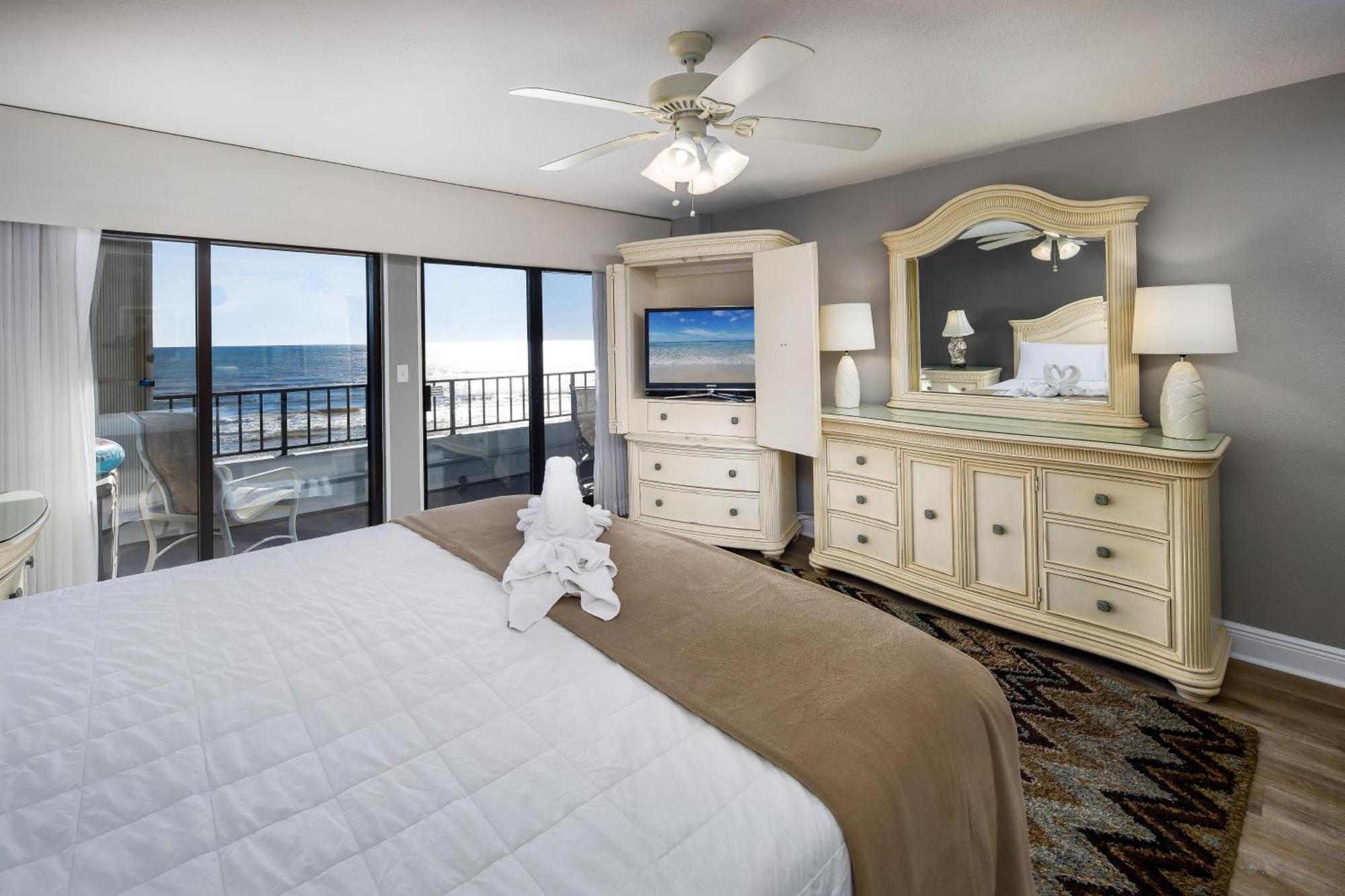 Surf Dweller 402