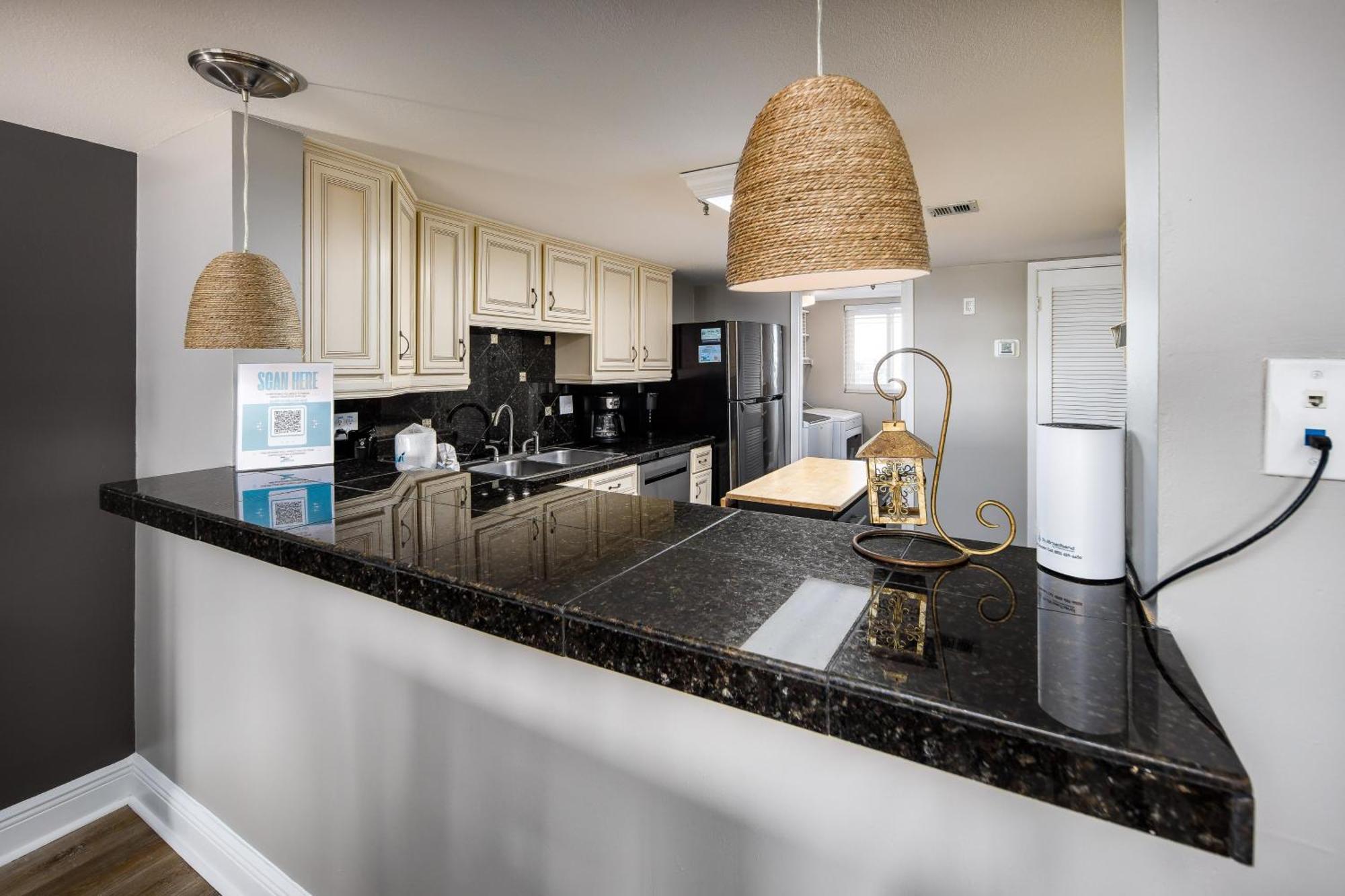 Apartment Surf Dweller 402 *