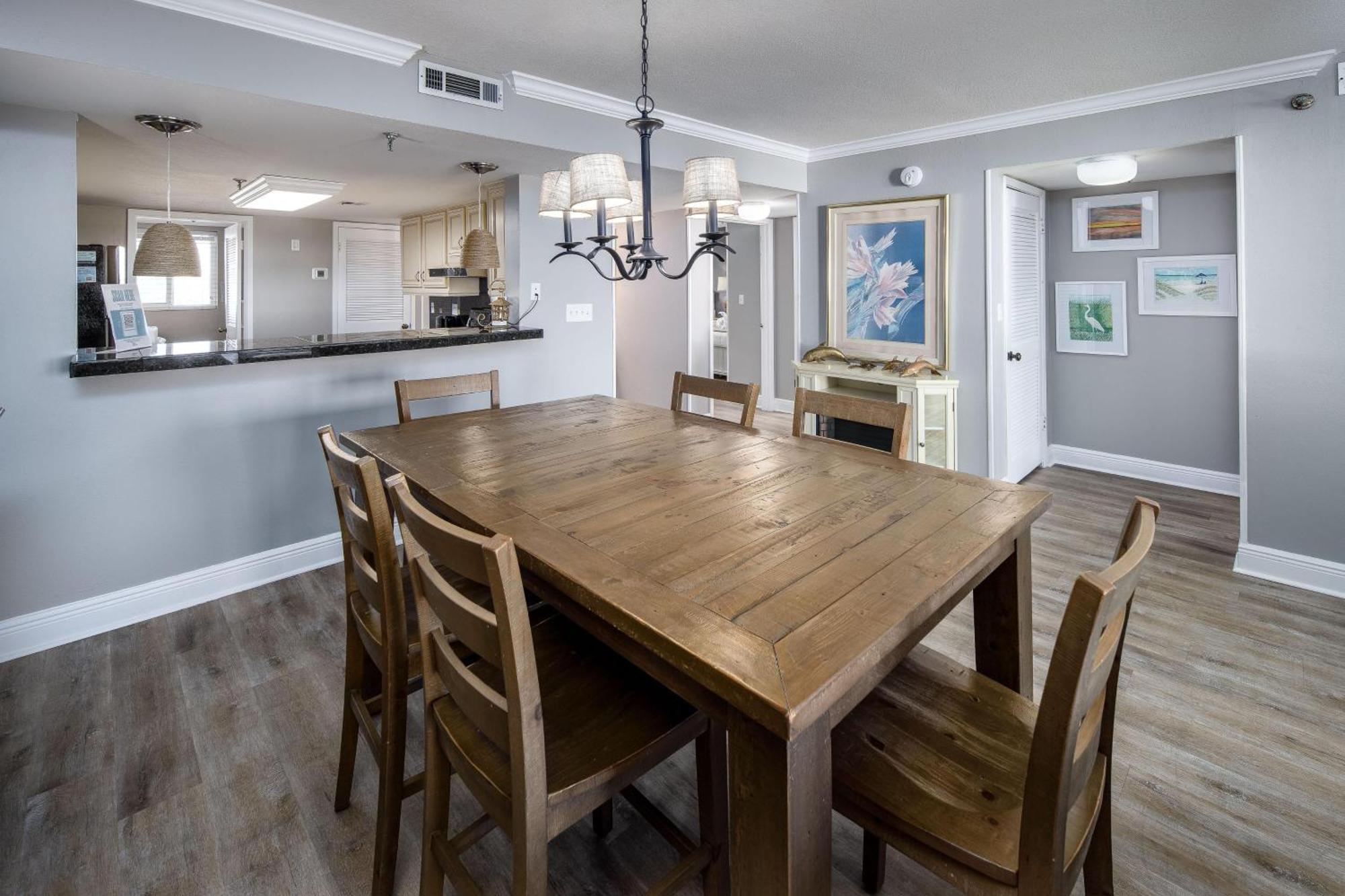 Surf Dweller 402 Apartment *