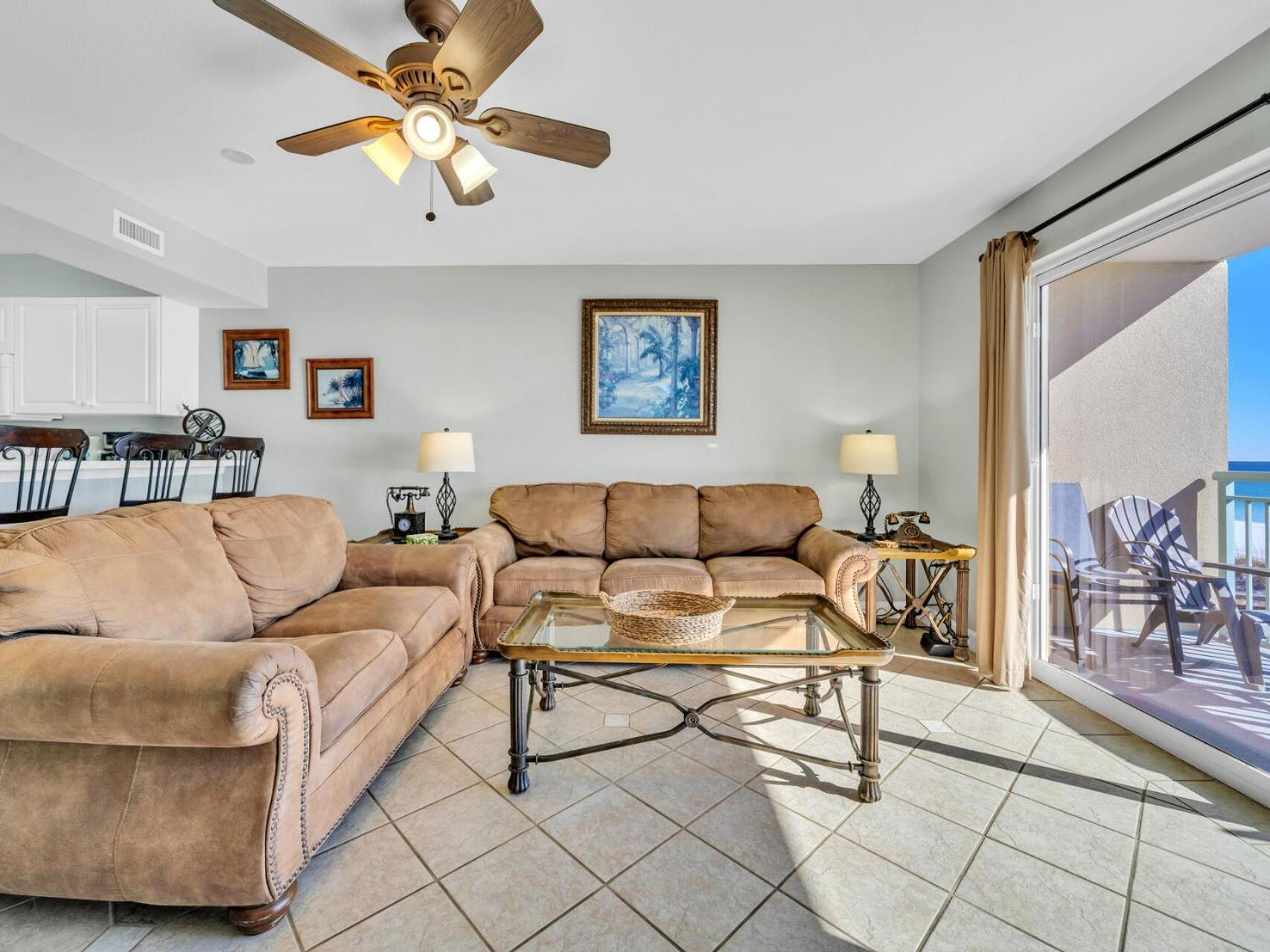 Pelican Isle #304 Sun & Fun Apartment *