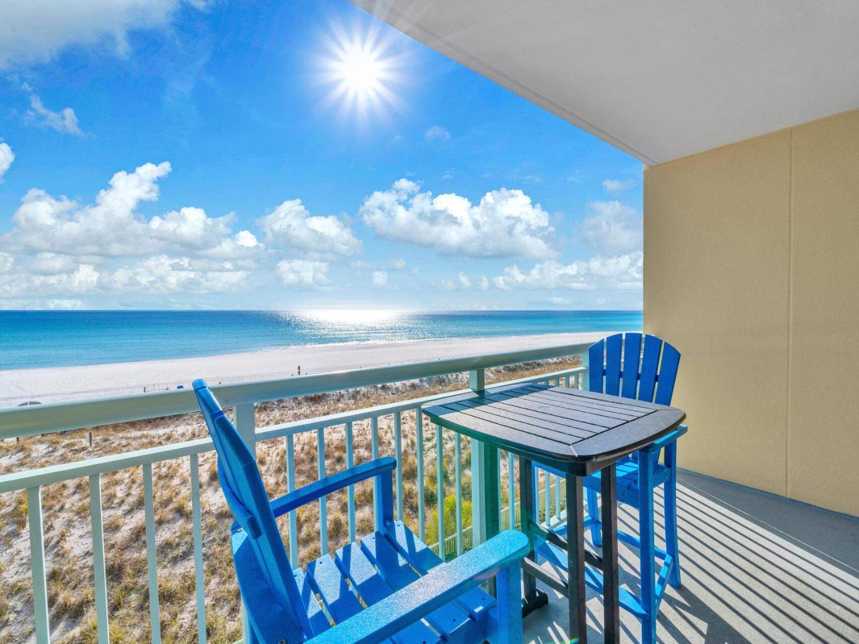 Pelican Isle #304 Sun & Fun