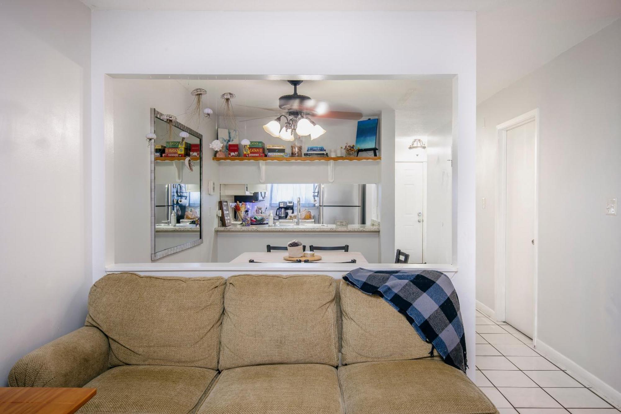 Peaceful Townhouse 1 Mile To Okaloosa Island Relax Replenish Holiday home