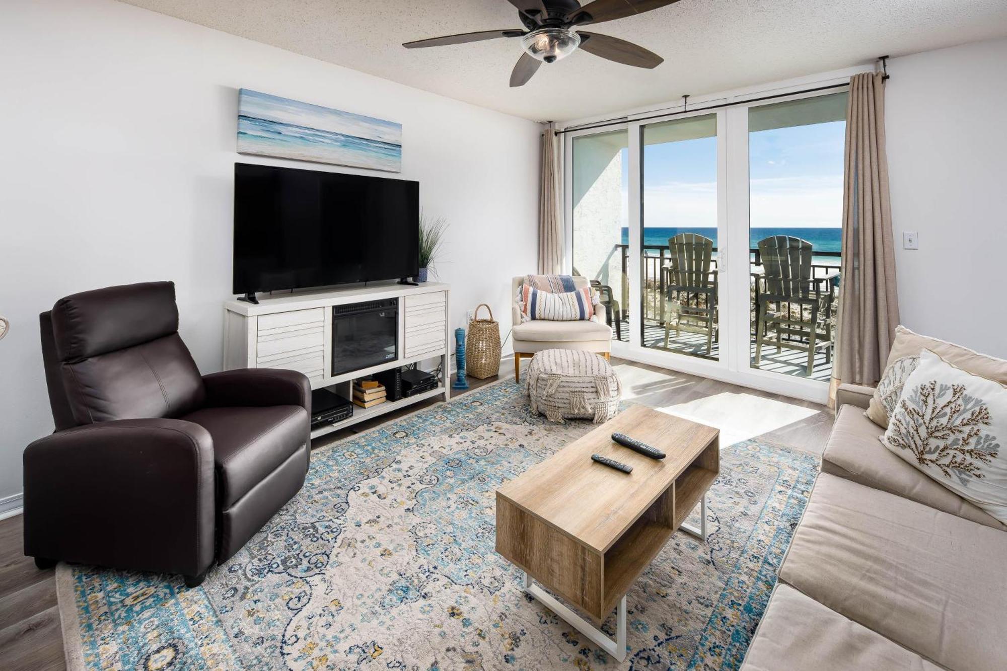 Nautilus 1202 - Gulf Front 1 Bedroom ! 2nd Floor Free Service March To October Holiday home Fort Walton Beach