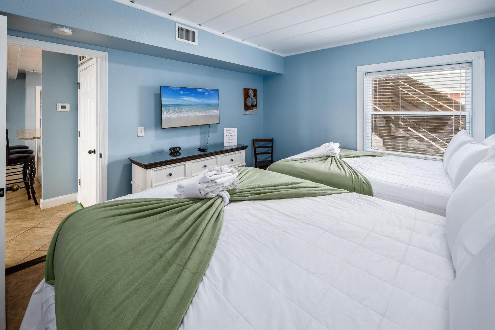 Coconut House B By Brooks And Shorey Resorts Holiday home