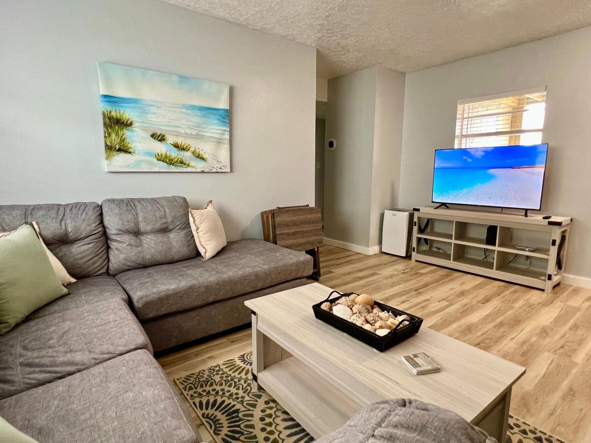 Waymar Isle 6 - Walk Fort Walton Beach