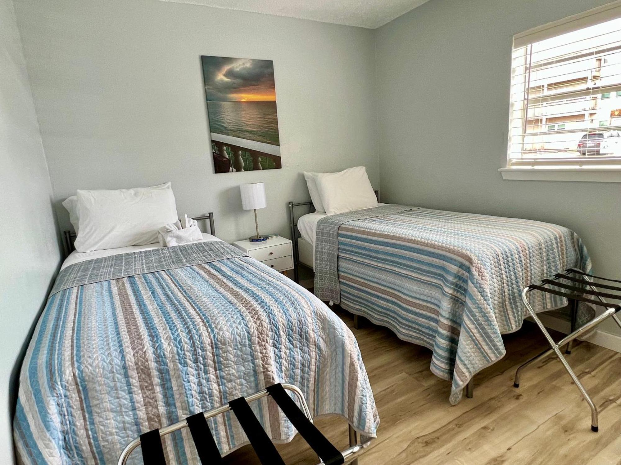 Waymar Isle 6 - Walk Holiday home *