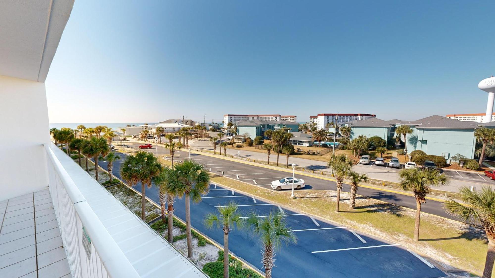 Seacrest 413- By Isle Apartment Fort Walton Beach