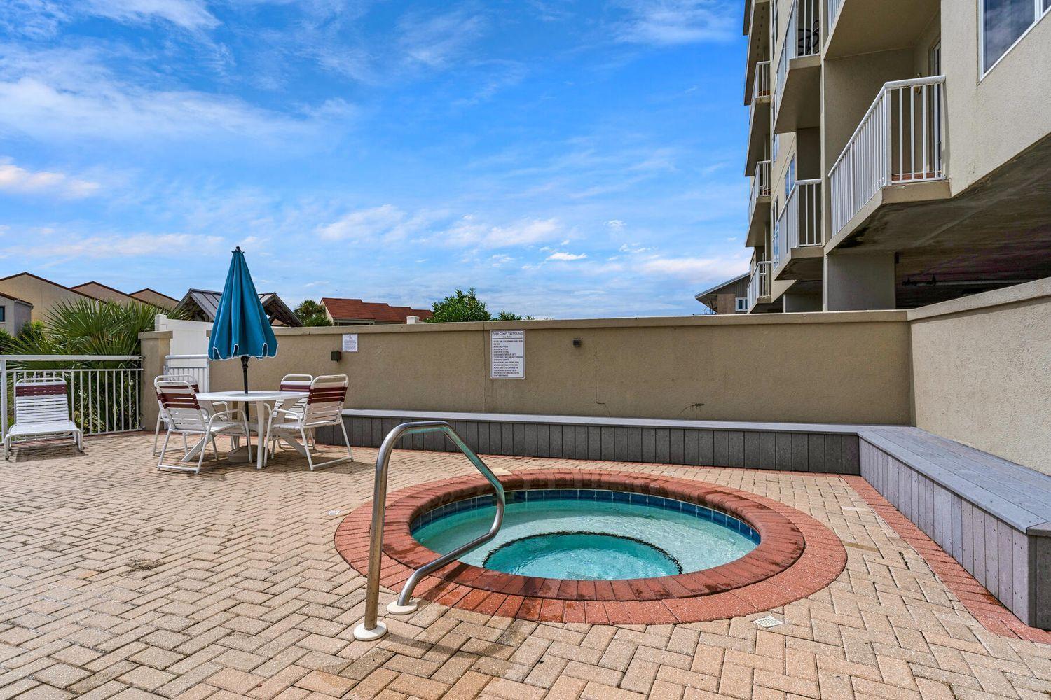 Holiday home Palm Court Yacht Club 604 Sound View & Access *