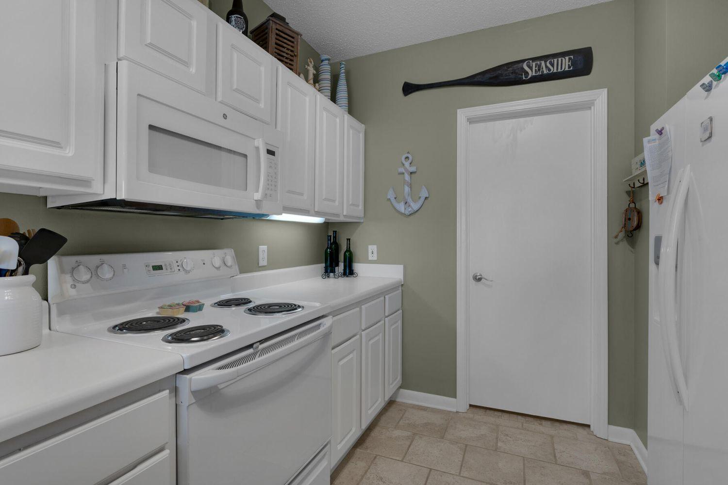 Holiday home Palm Court Yacht Club 604 Sound View & Access *