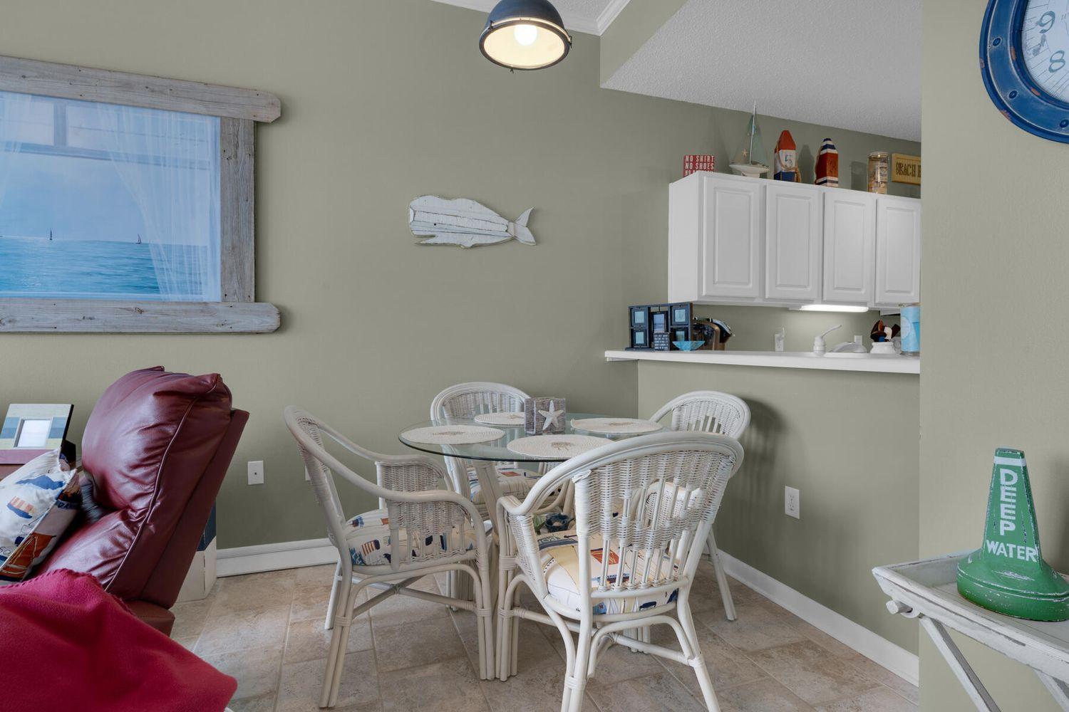 Palm Court Yacht Club 604 Sound View & Access * Fort Walton Beach