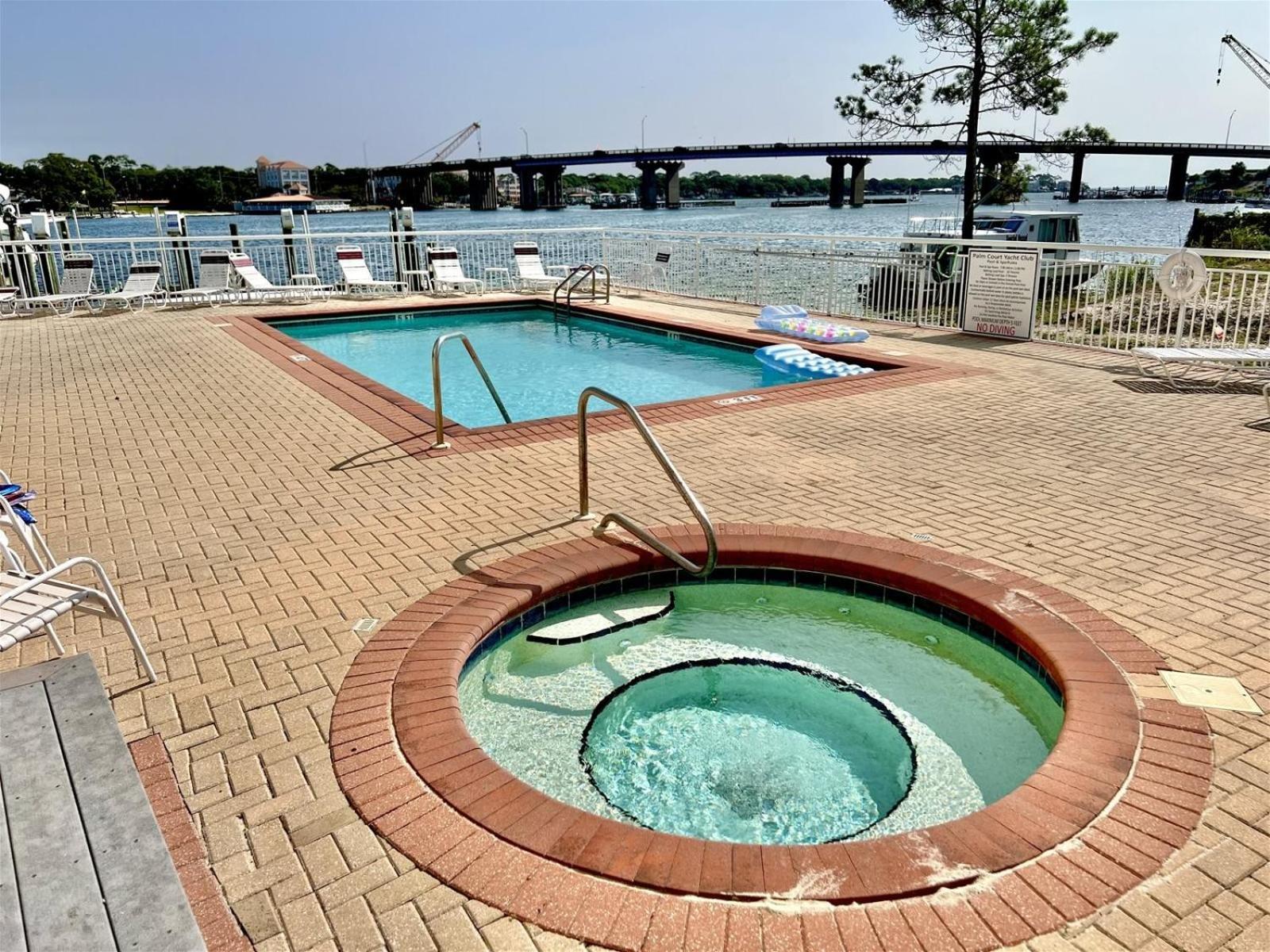 Palm Court Yacht Club 603 * Fort Walton Beach