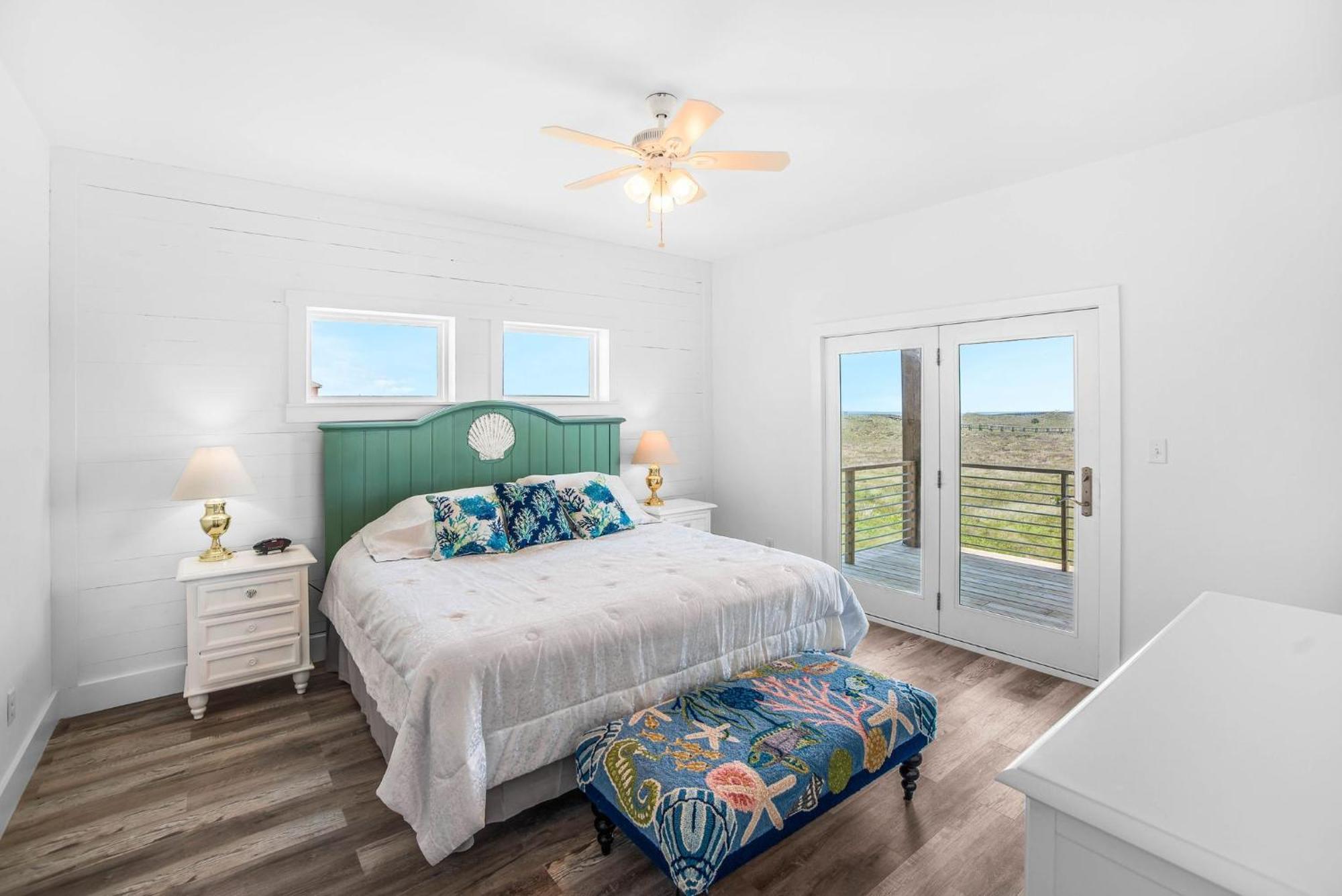 Shore Beats Work- Ocean Views & Elevator Holiday home Fort Walton Beach