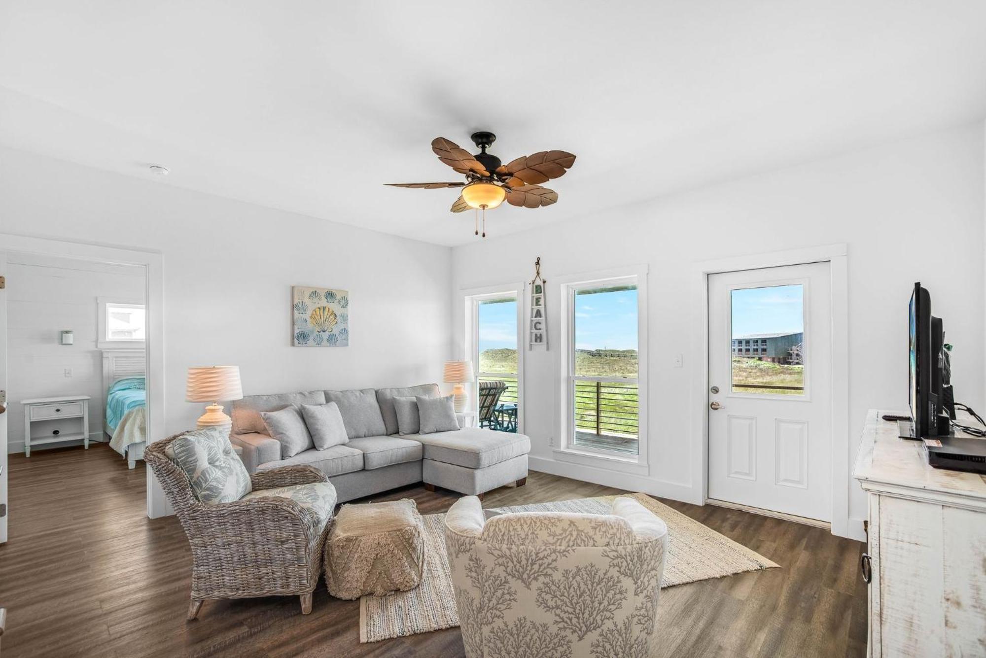 Shore Beats Work- Ocean Views & Elevator Fort Walton Beach
