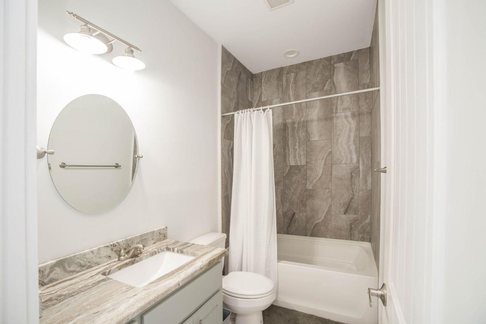 Shore Beats Work- Ocean Views & Elevator Holiday home *