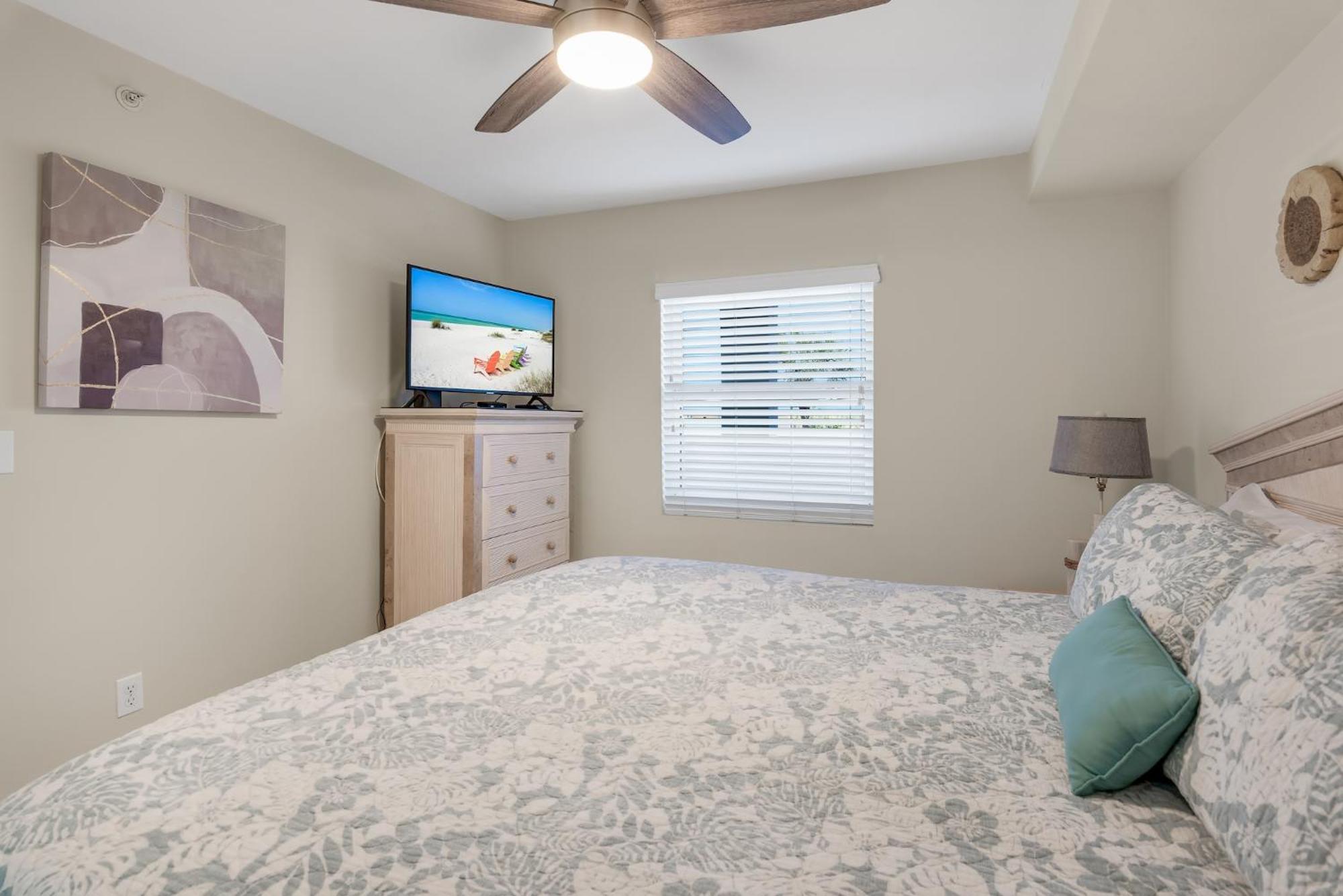 Pelican Isle 206 Apartment *
