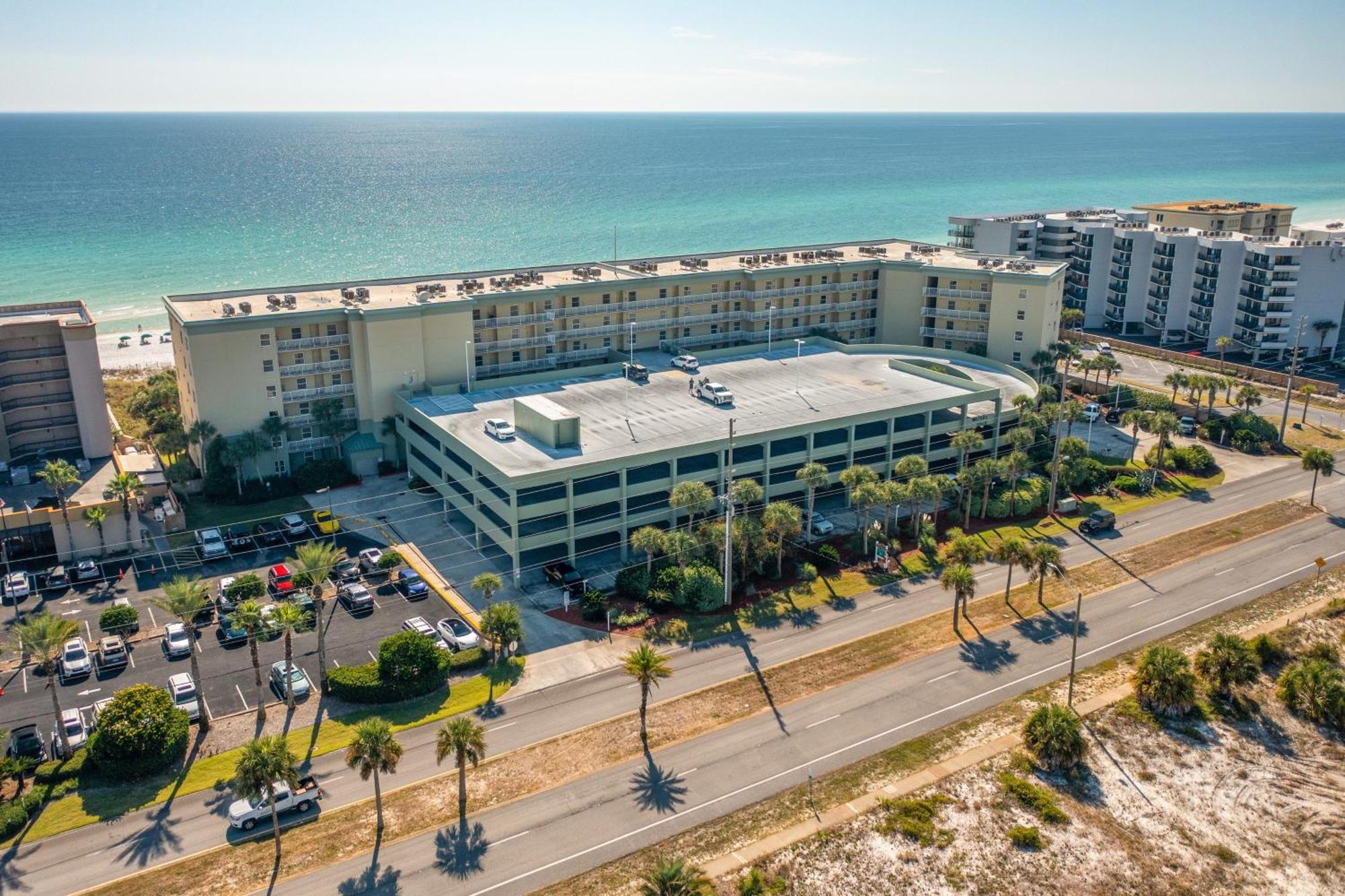Apartment Waters Edge 314 *