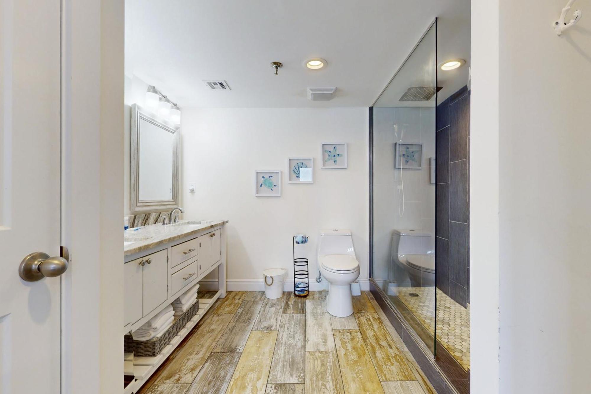 Surf Dweller #306 Apartment