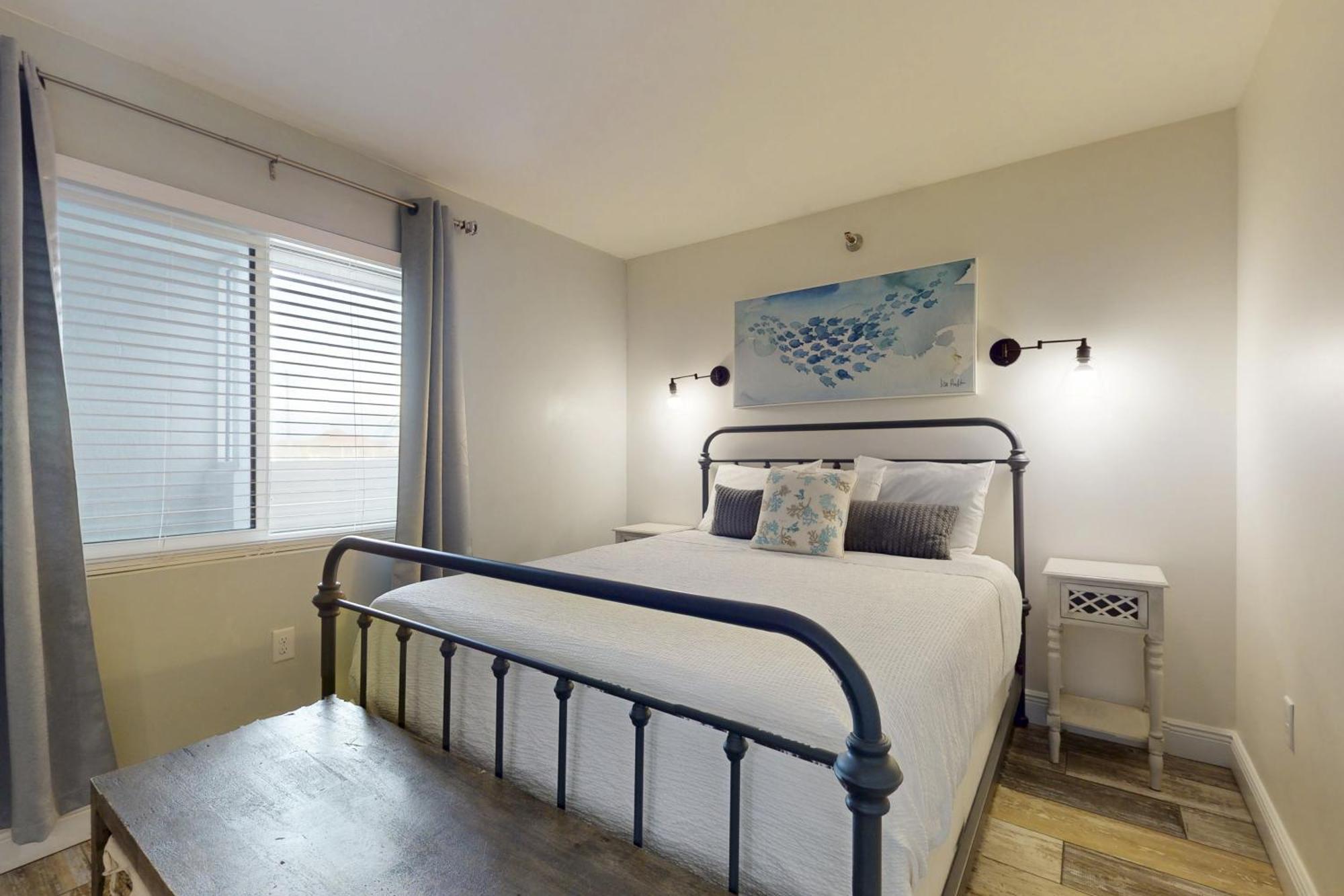 Surf Dweller #306 Apartment *