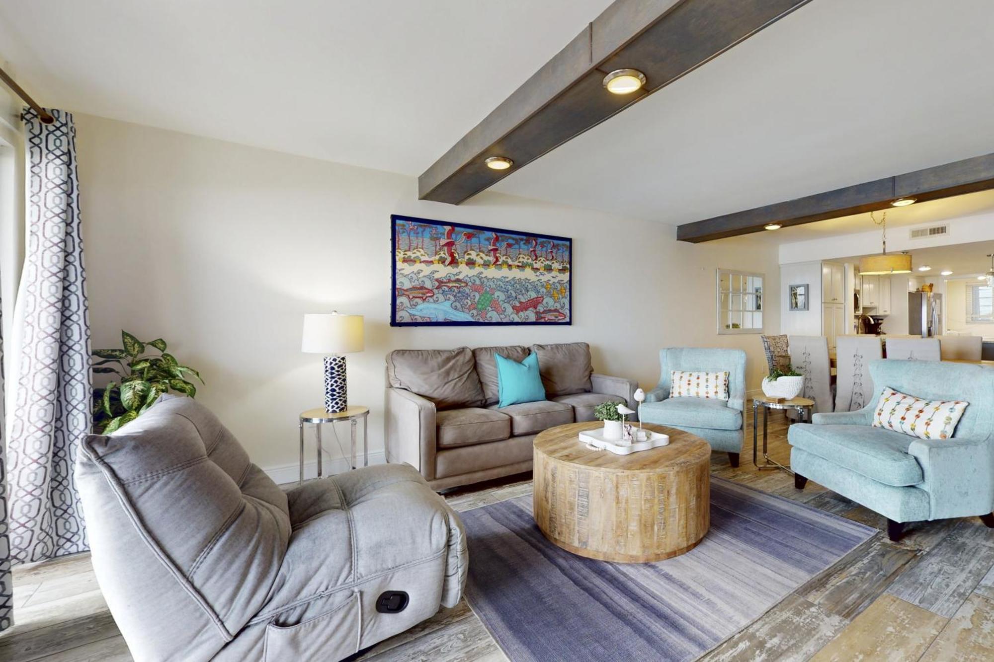 Surf Dweller #306 Apartment