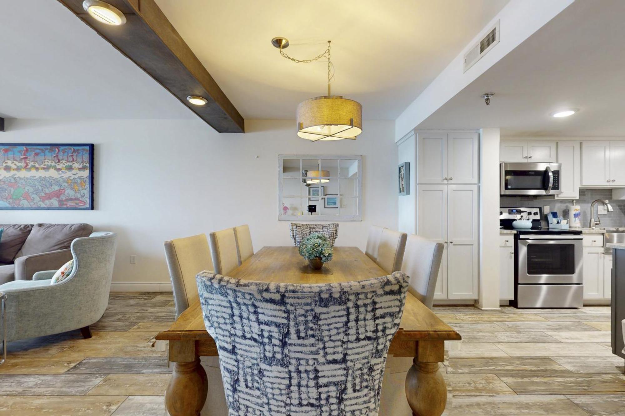 Surf Dweller #306 Apartment *
