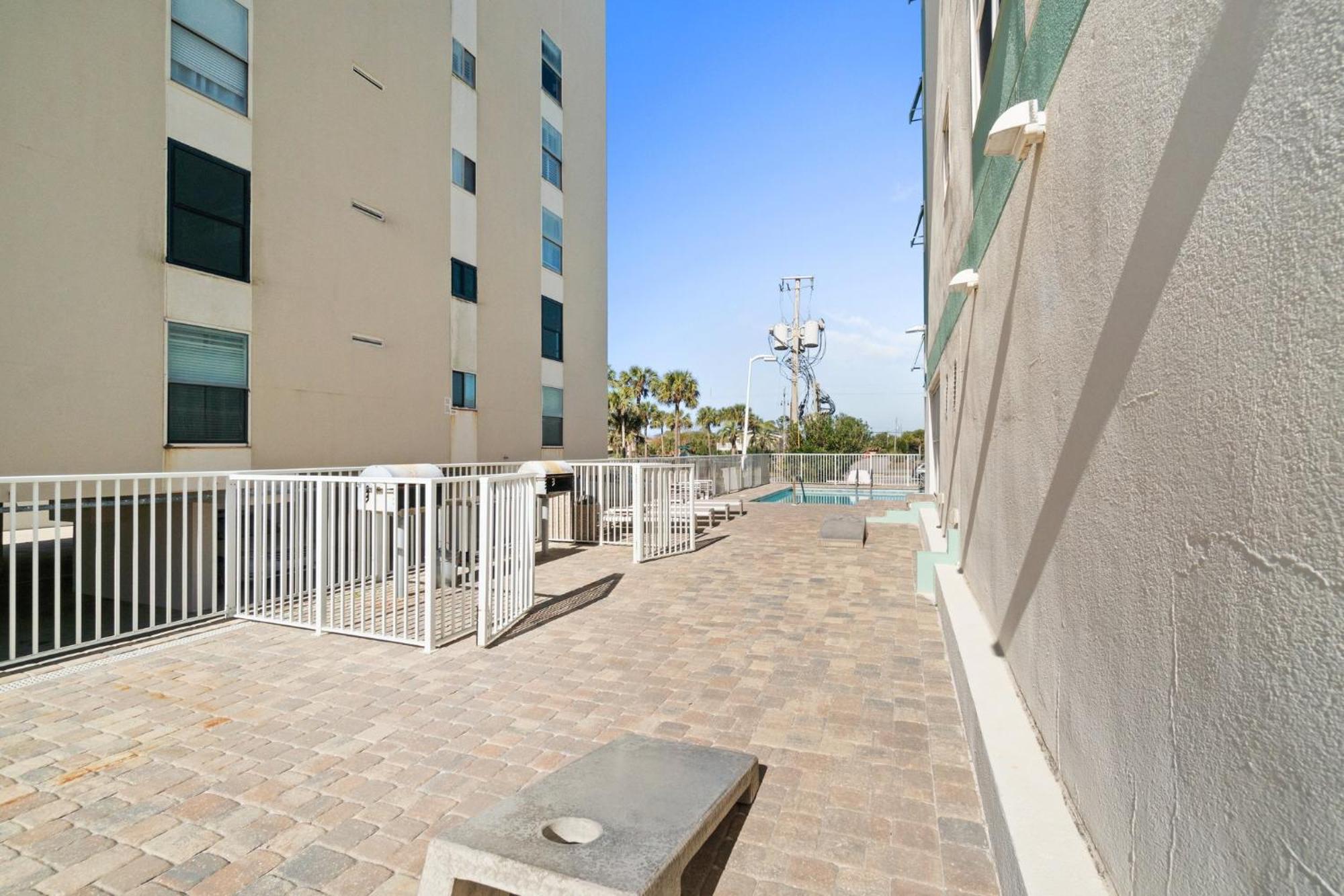 Palms 205 - Paradise Palms