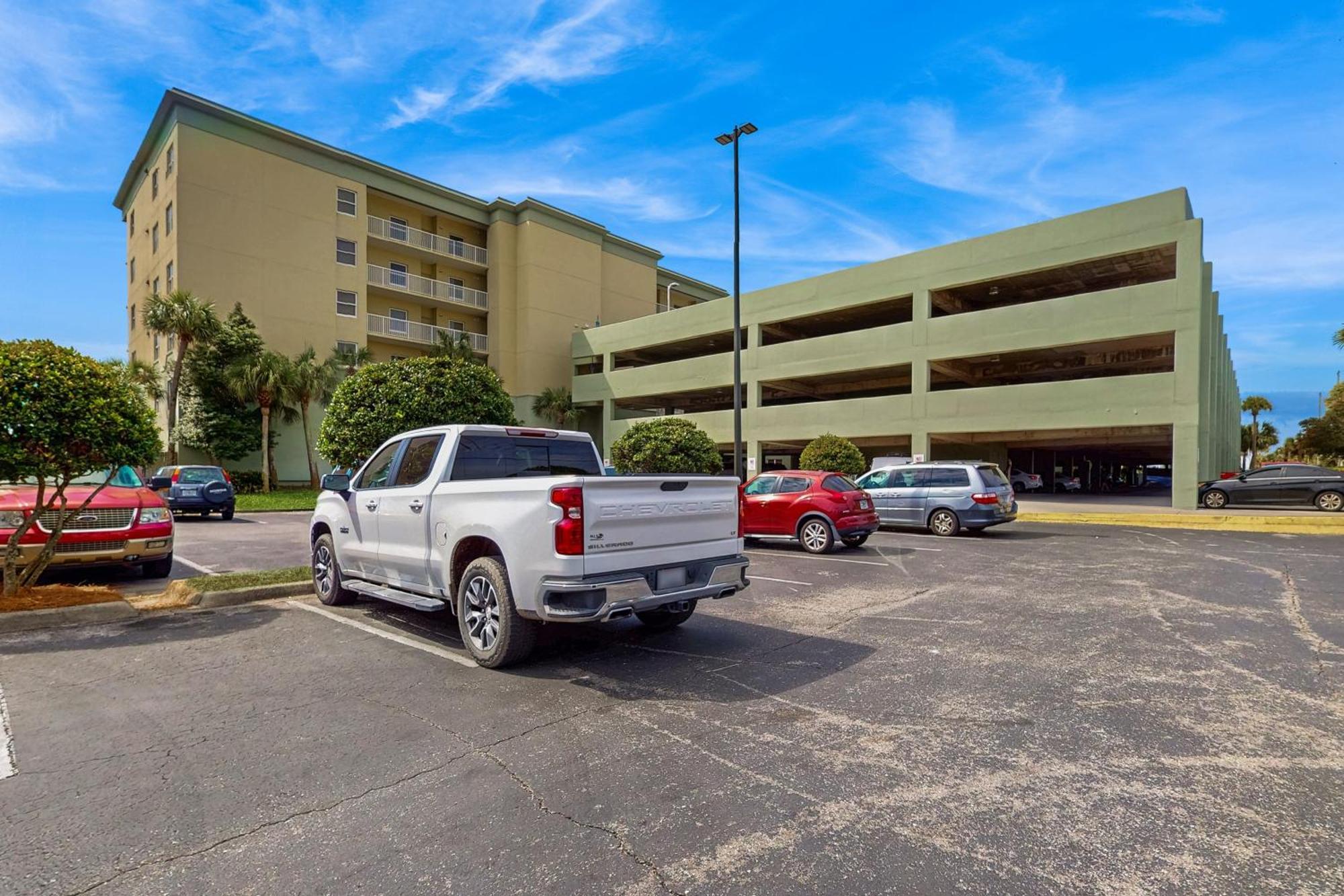 Apartment Waters Edge 316