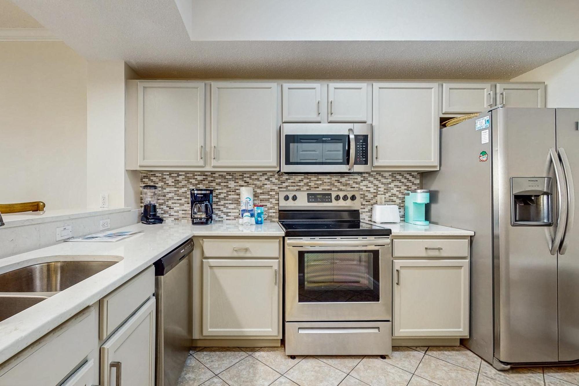 Apartment Waters Edge 316 *