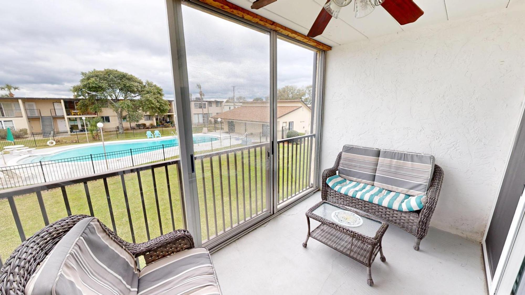 Sea Palm 1d- By Isle Apartment Fort Walton Beach