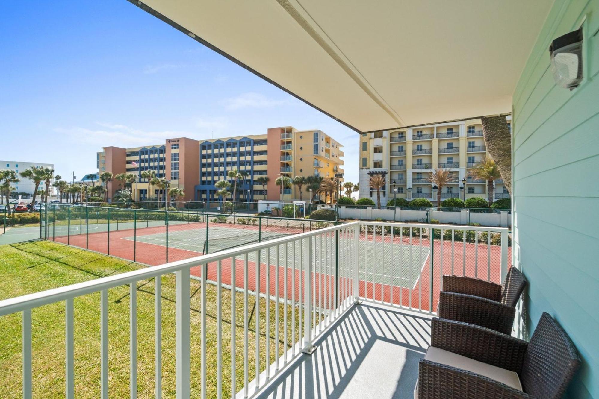 Lovely, Playa Viva 220, Free Activities Included! Apartment