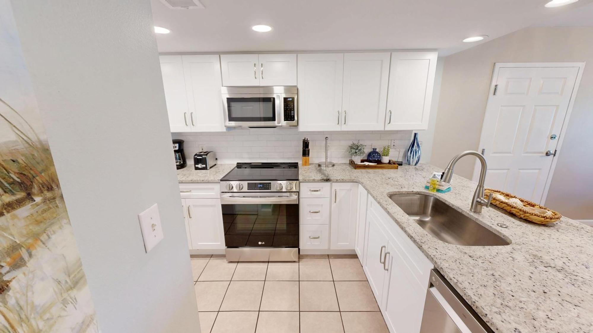 Apartment Seacrest 201b- By Isle *