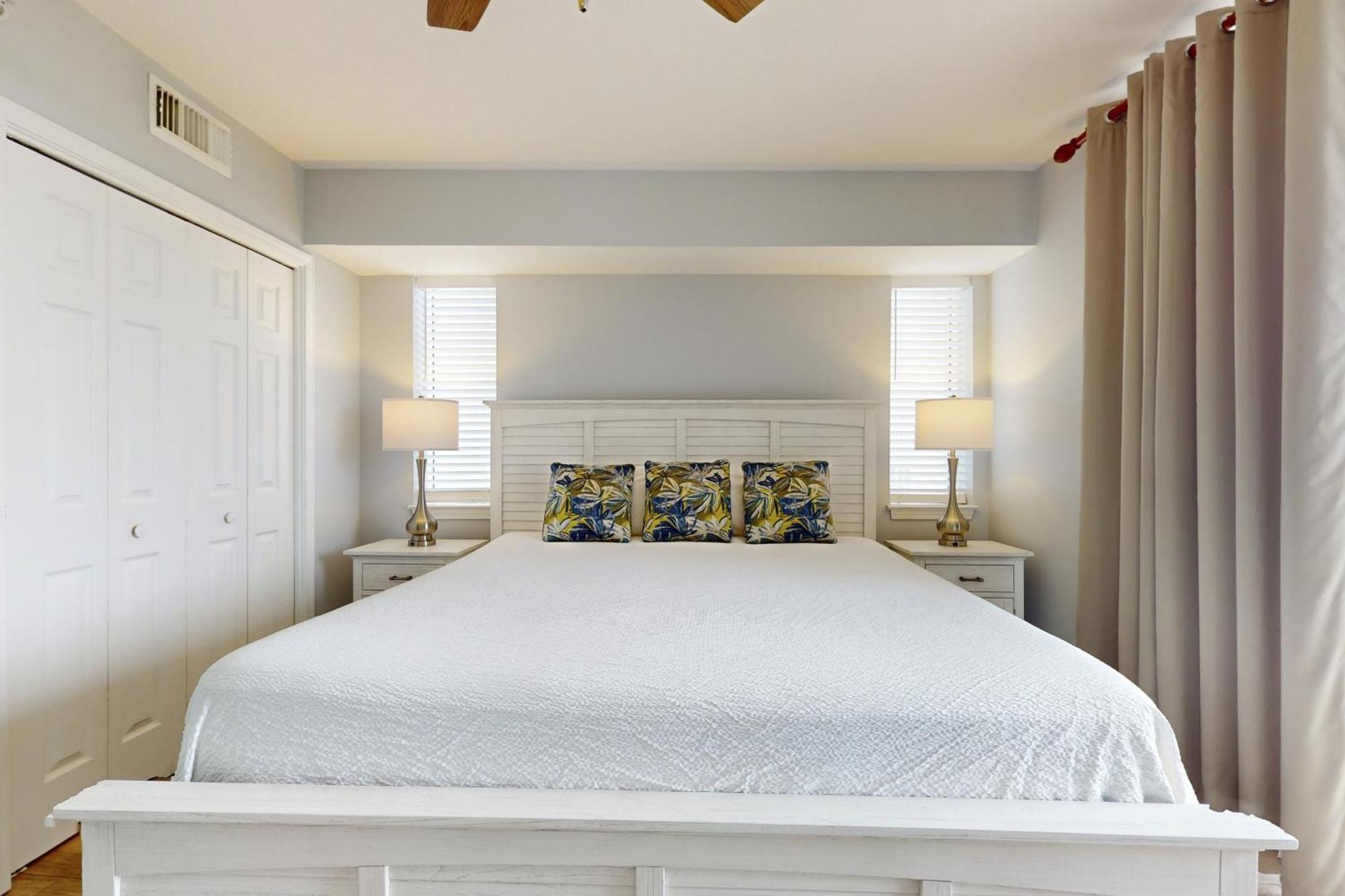 Destin West -bayside Pelican 608 Apartment *