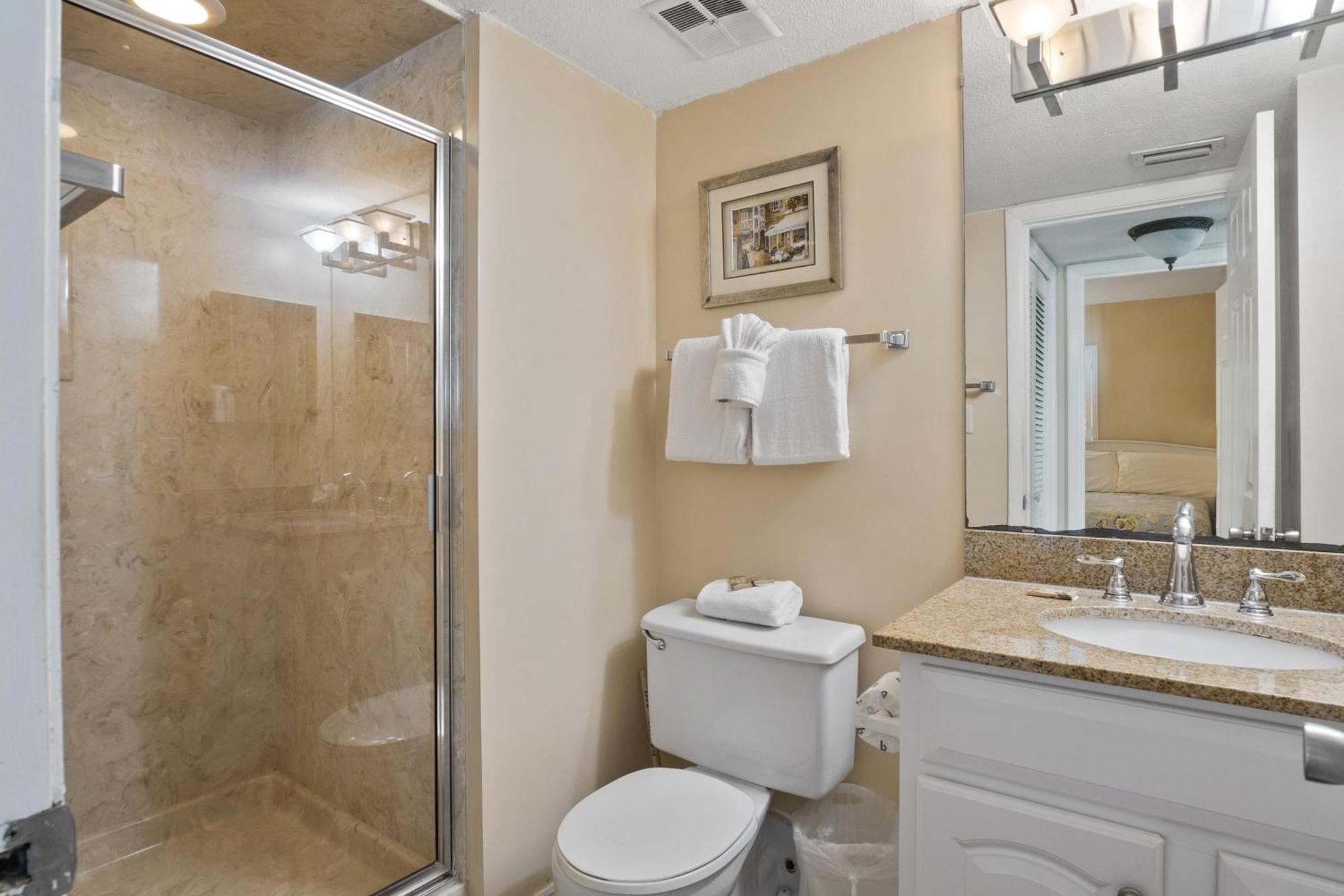 El Matador 469 By Alicia Hollis Open Apr 1 Holiday home *