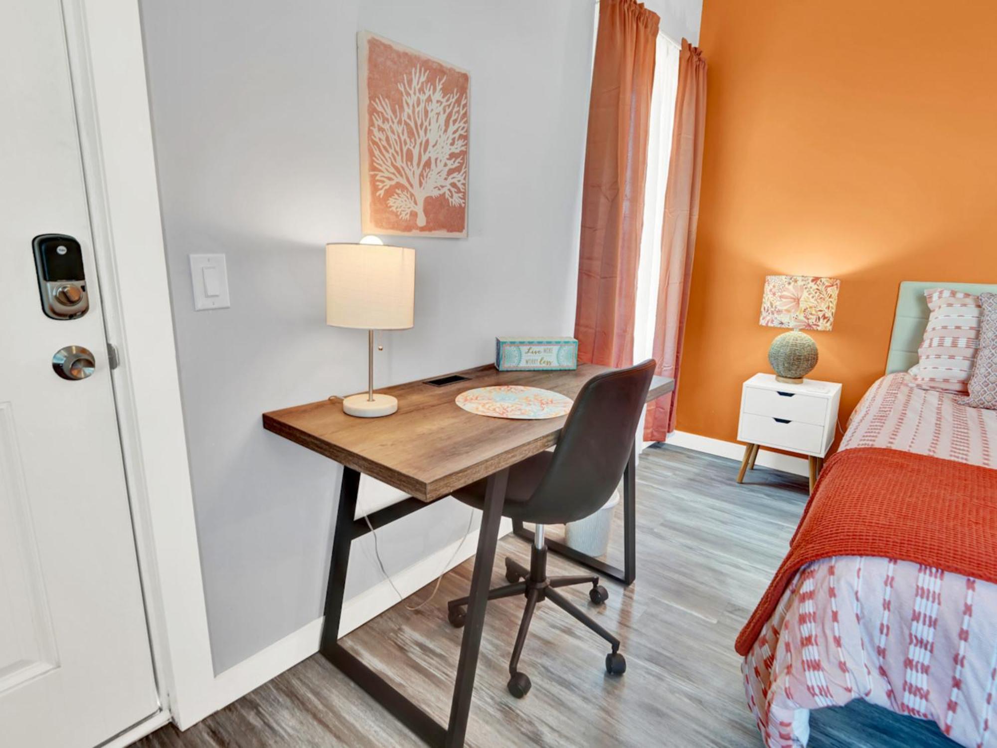 Coral Reef Beautifully Decorated And Close 2 Bch Apartment *