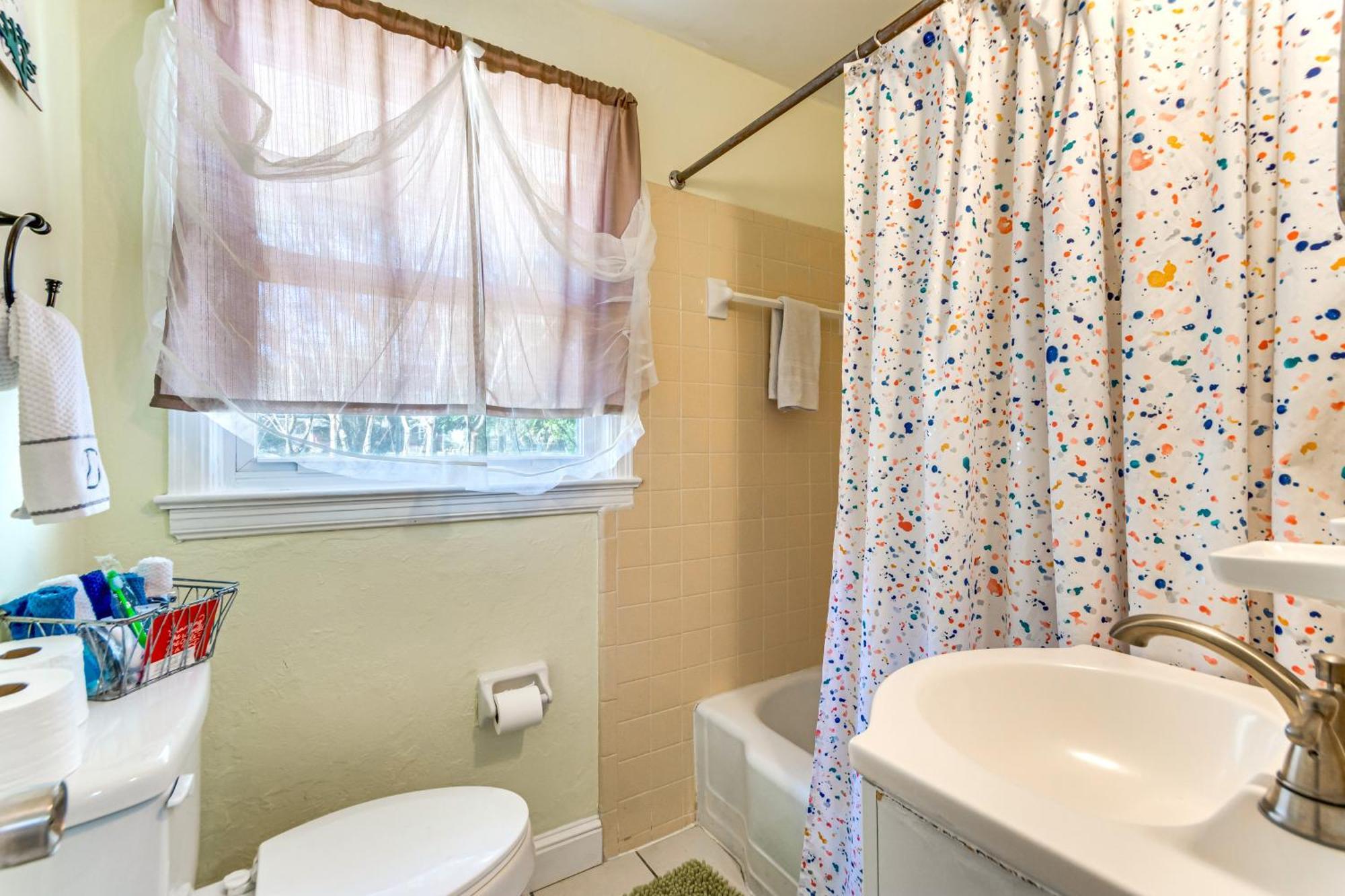 Holiday home Walton Coastal Retreat With Yard Walk To Fort Walton Beach
