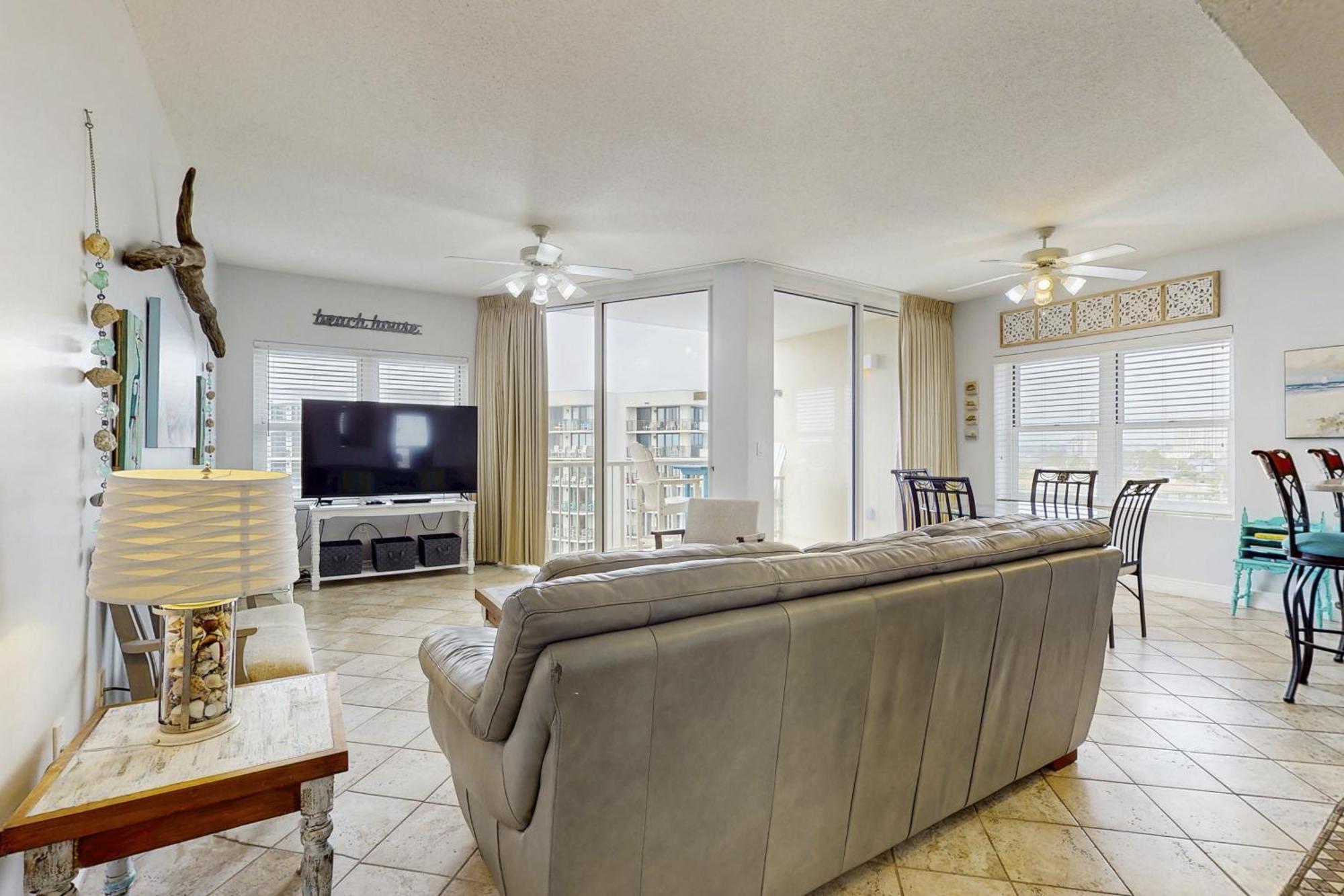 Waters Edge 501 Apartment