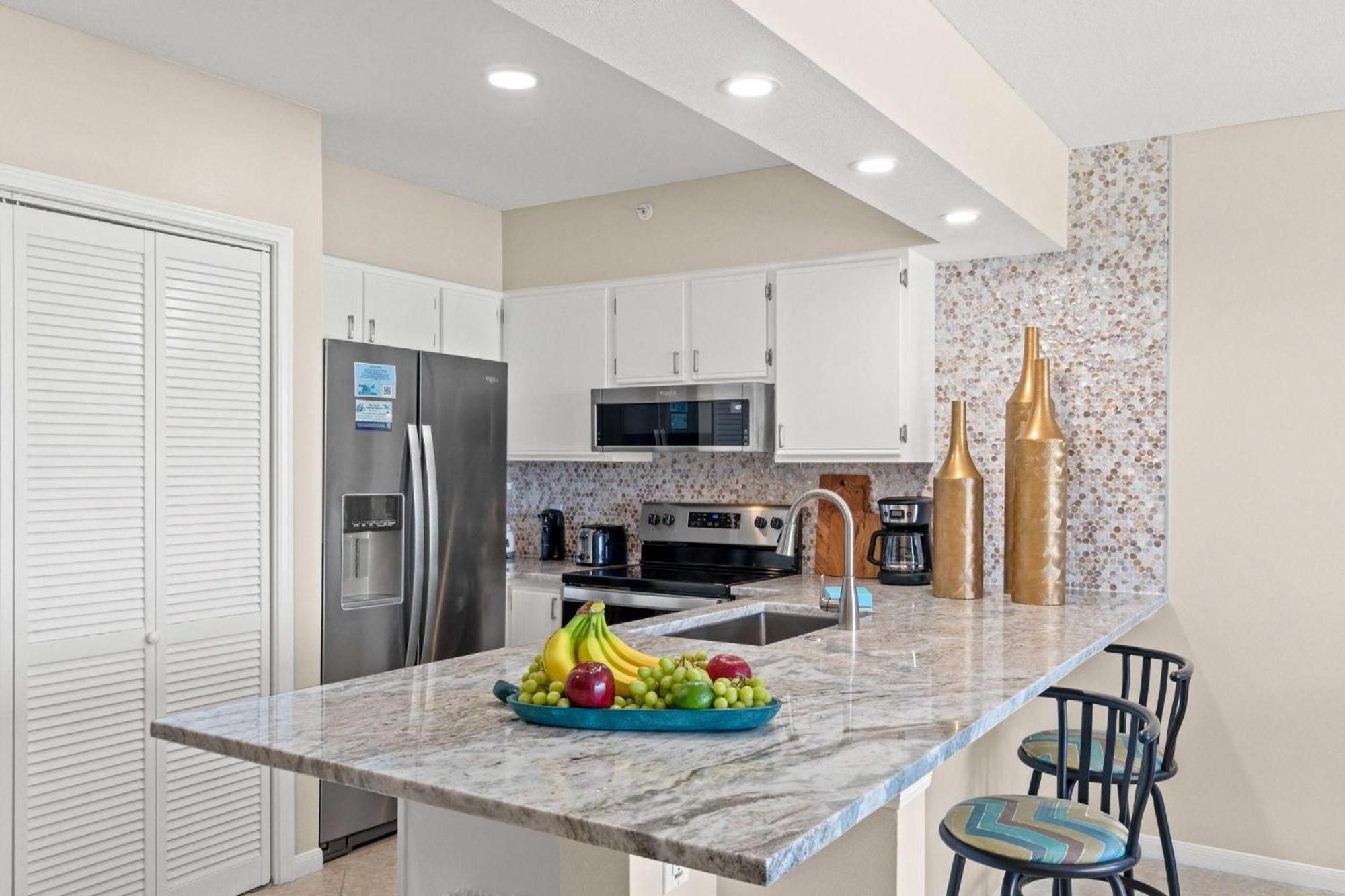 Emerald Towers West 4004 - The Sunset Escape Apartment