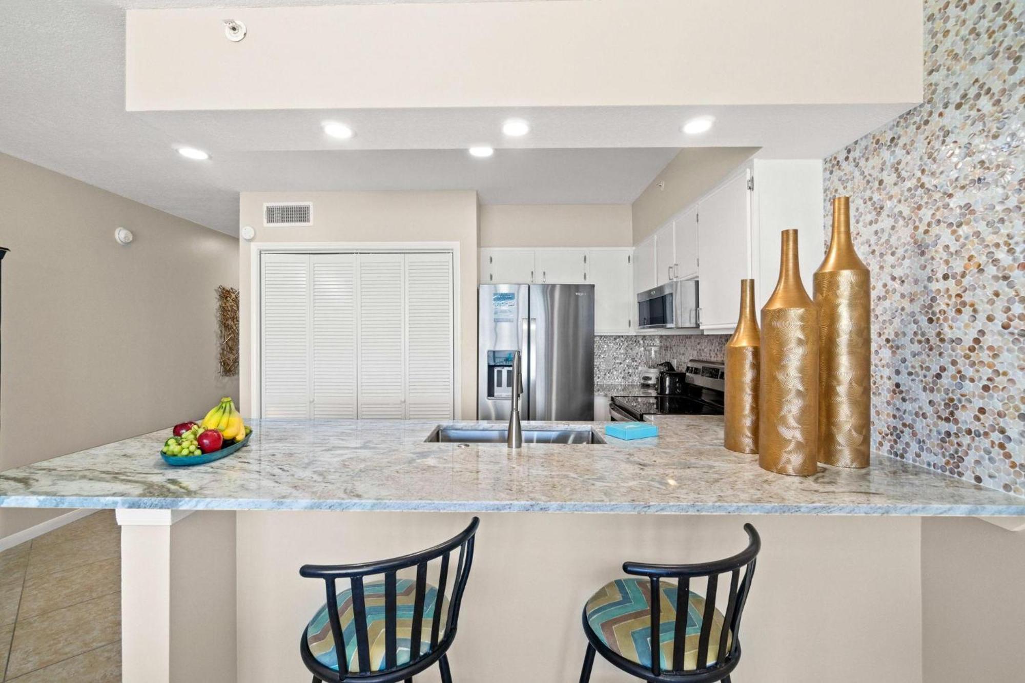 Apartment Emerald Towers West 4004 - The Sunset Escape