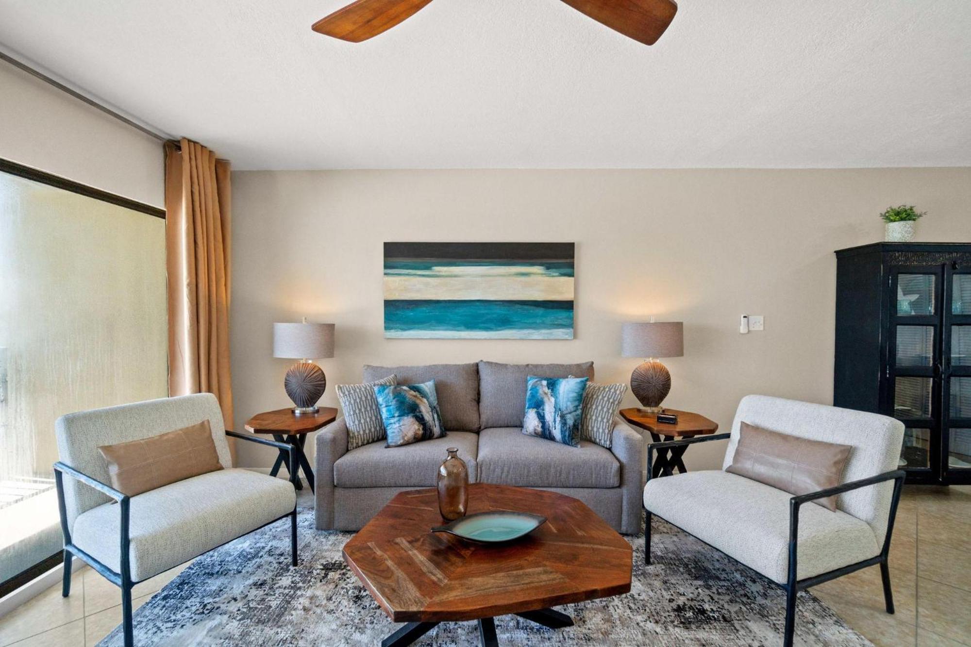 Emerald Towers West 4004 - The Sunset Escape Apartment *
