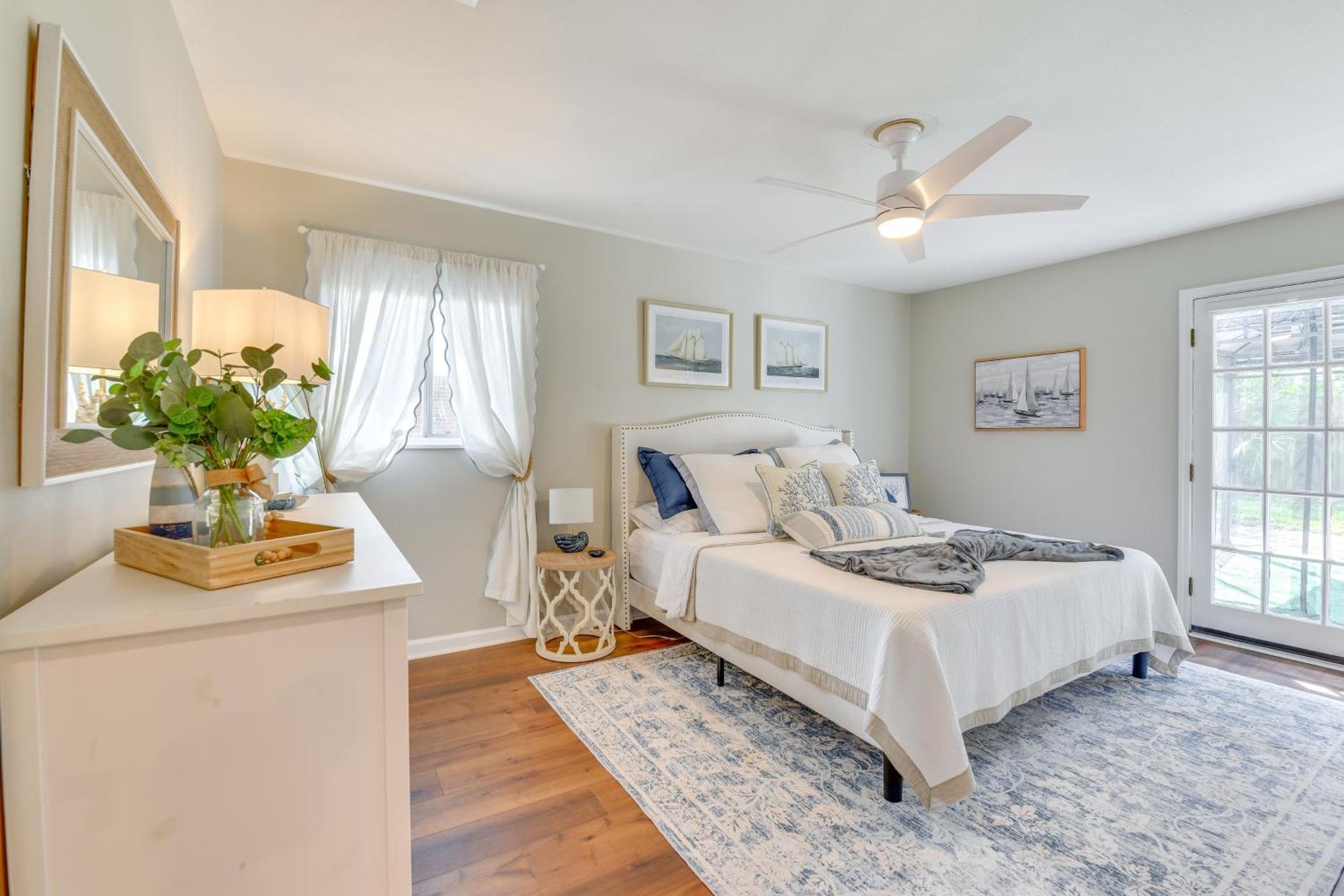 2 Mi To Shore Modern Retreat In Walton *
