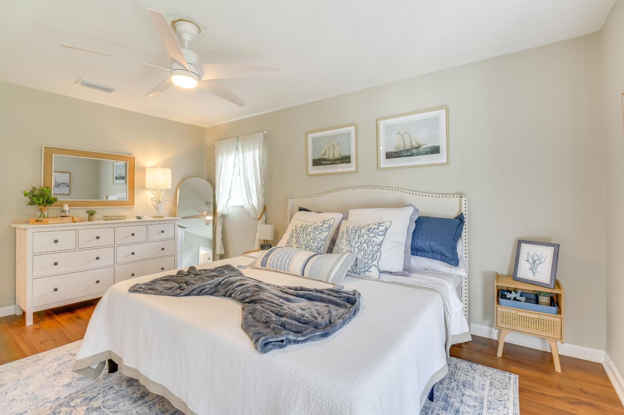 2 Mi To Shore Modern Retreat In Walton *