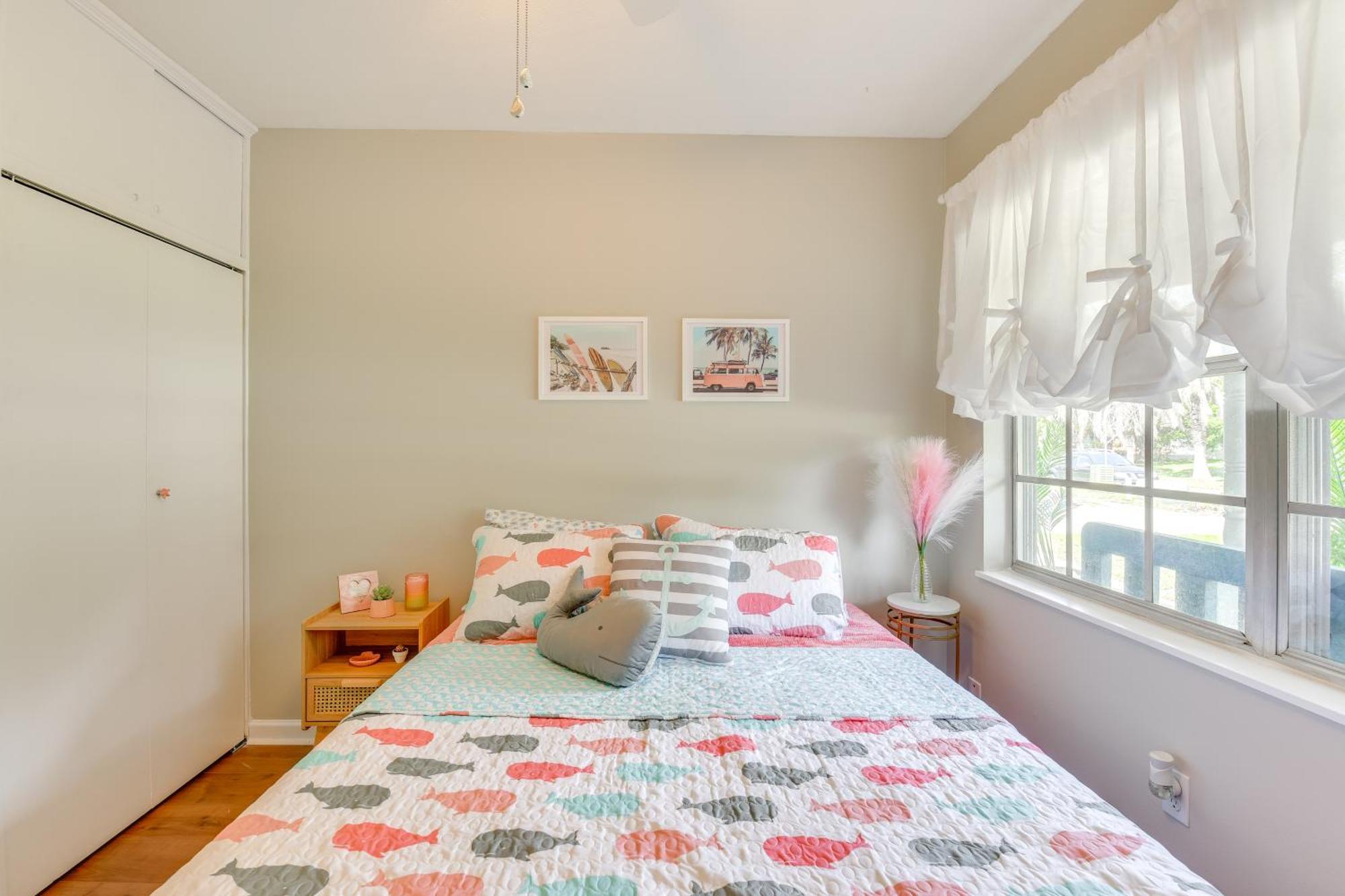 2 Mi To Shore Modern Retreat In Walton Holiday home *