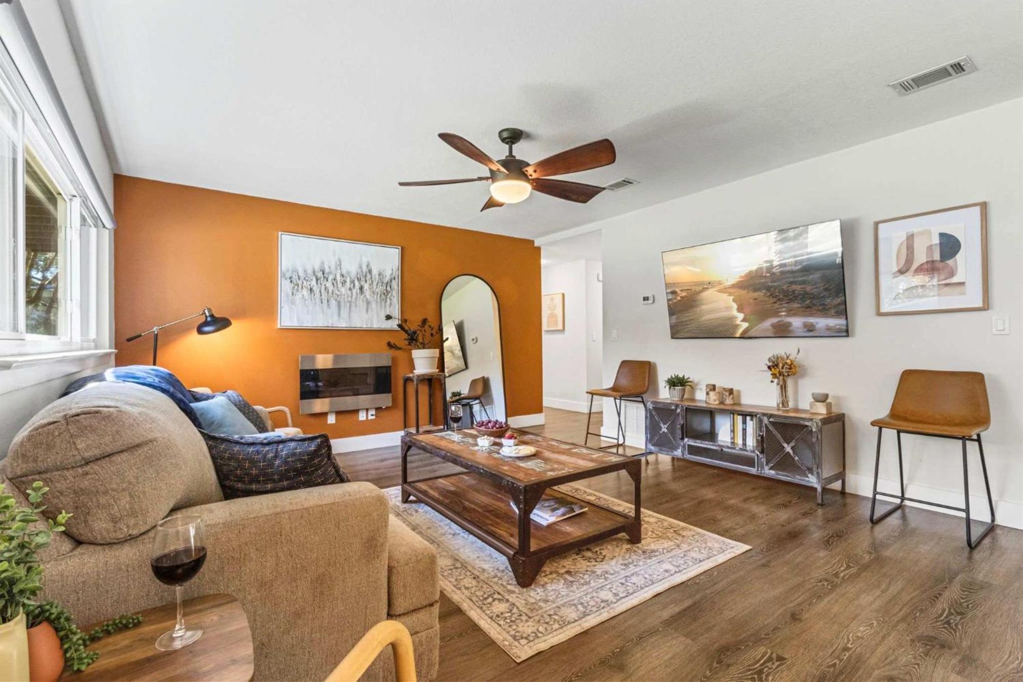 4br W Private Pool & Fire Pit - 2 Mi To Holiday home