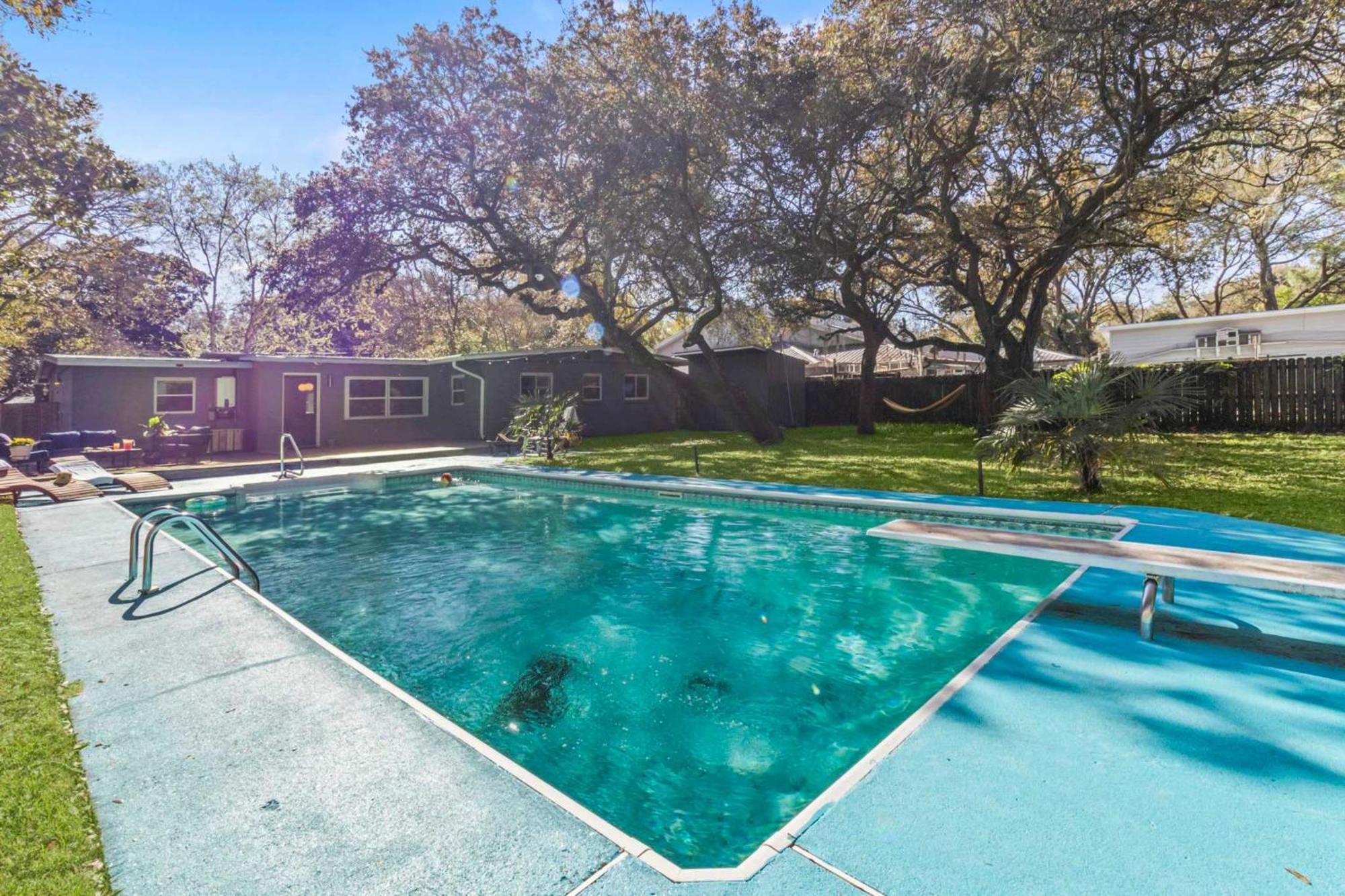 4br W Private Pool & Fire Pit - 2 Mi To *