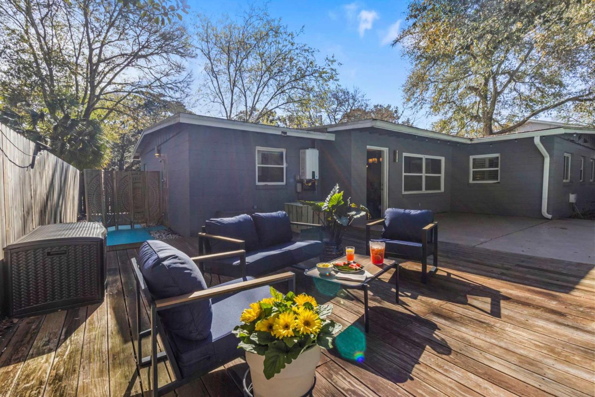 4br W Private Pool & Fire Pit - 2 Mi To