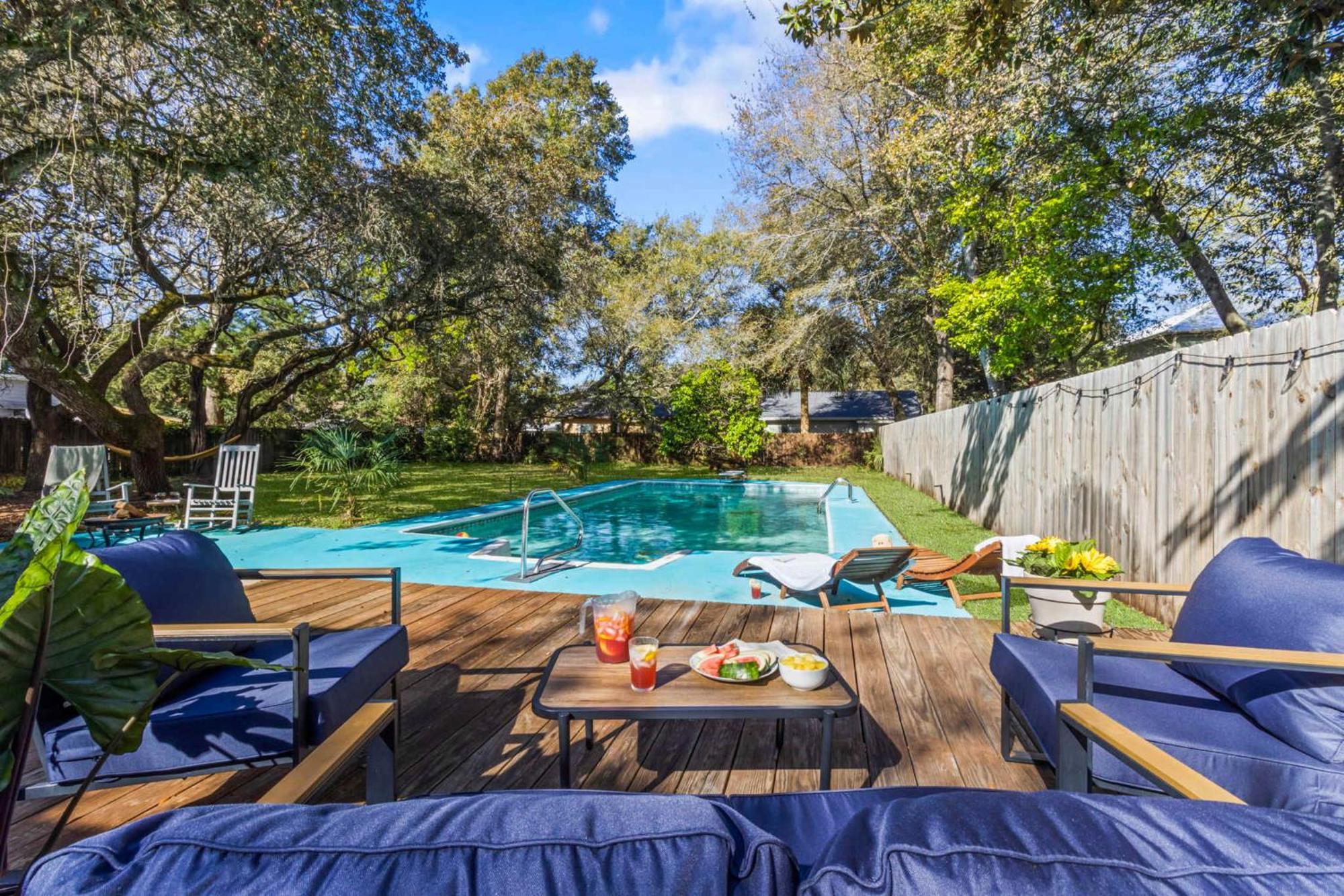 4br W Private Pool & Fire Pit - 2 Mi To Holiday home